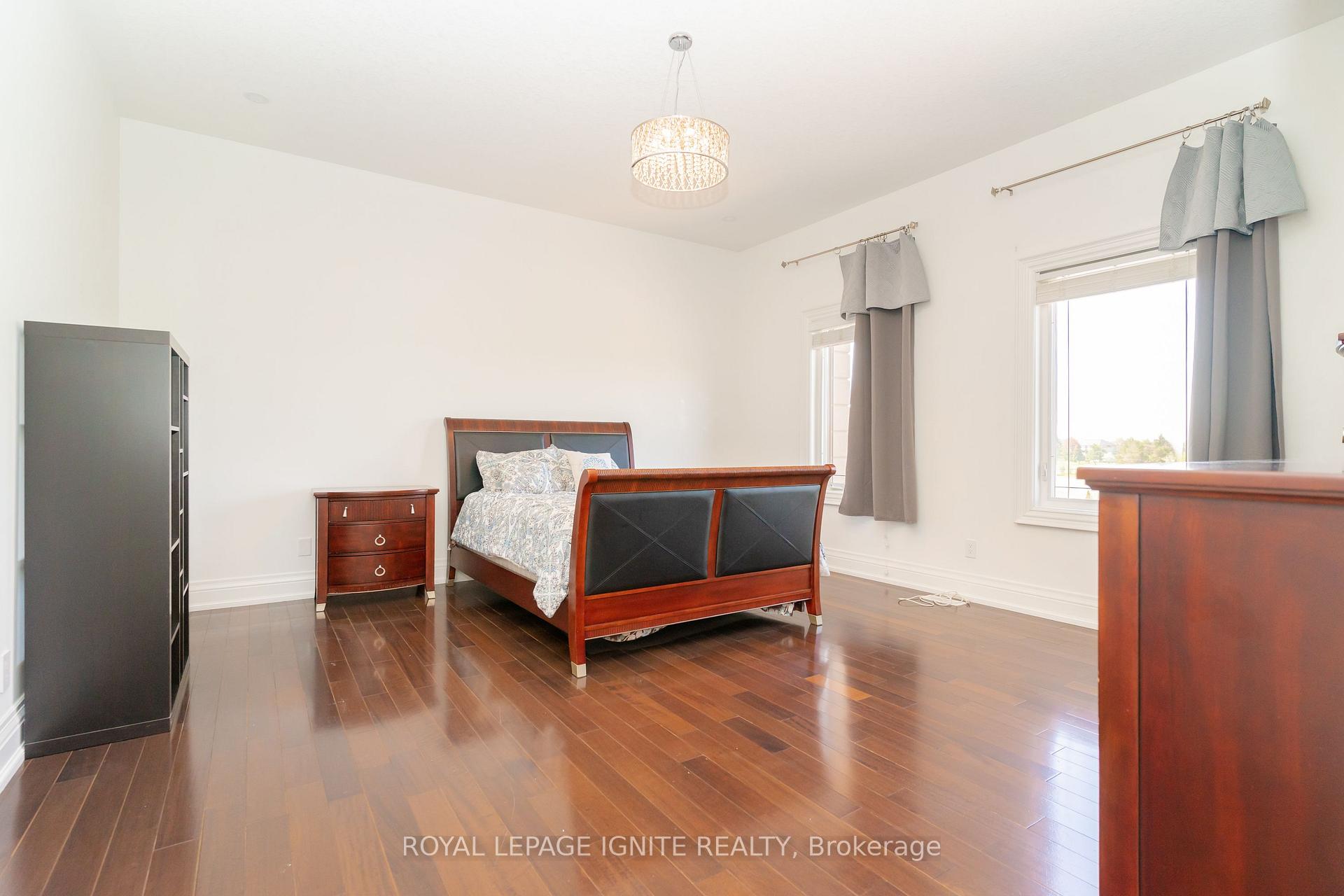 Photo 25 of 10 Everglade Drive, Brampton, Toronto Gore Rural Estate — HOMEH