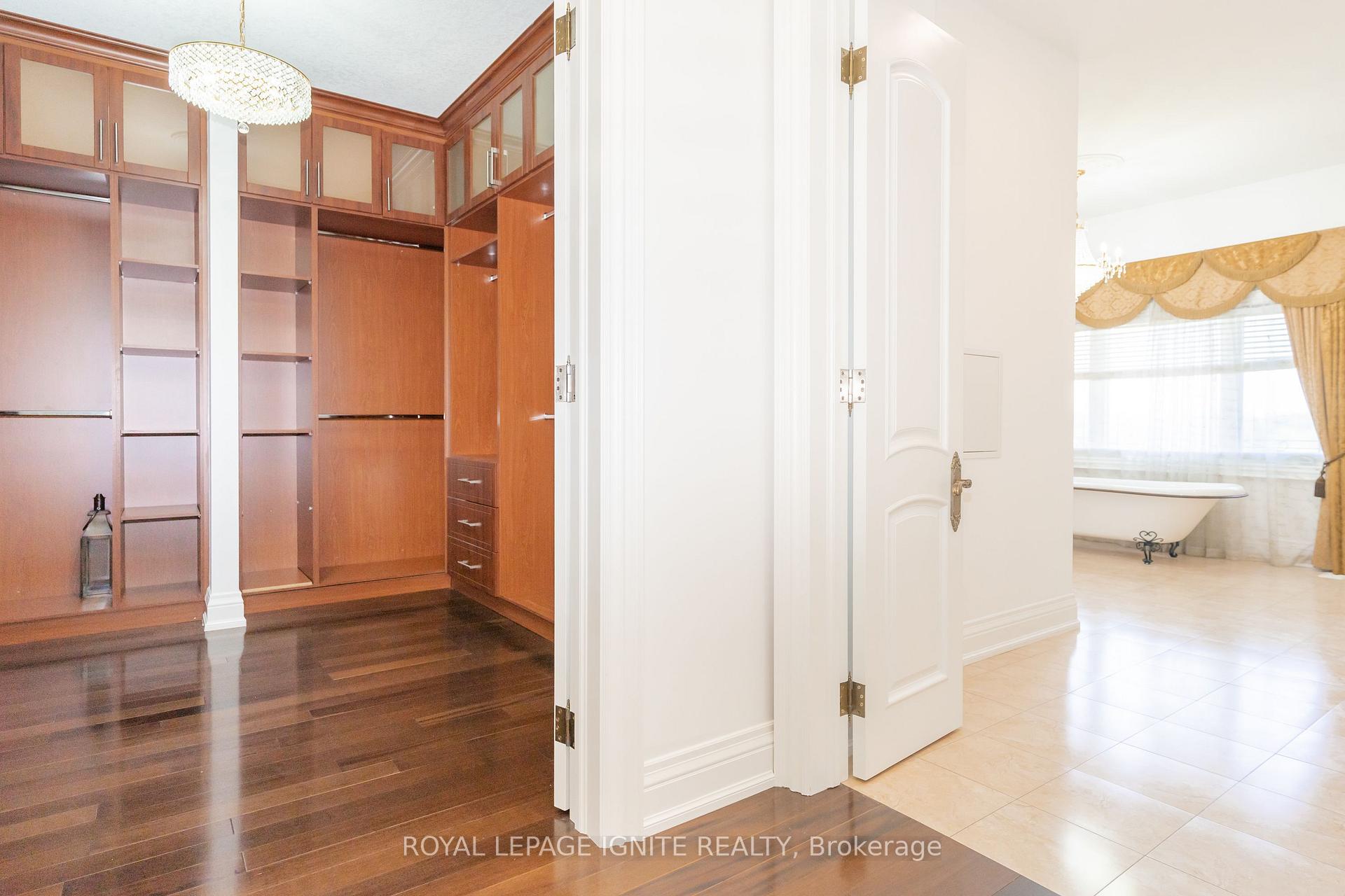 Photo 30 of 10 Everglade Drive, Brampton, Toronto Gore Rural Estate — HOMEH