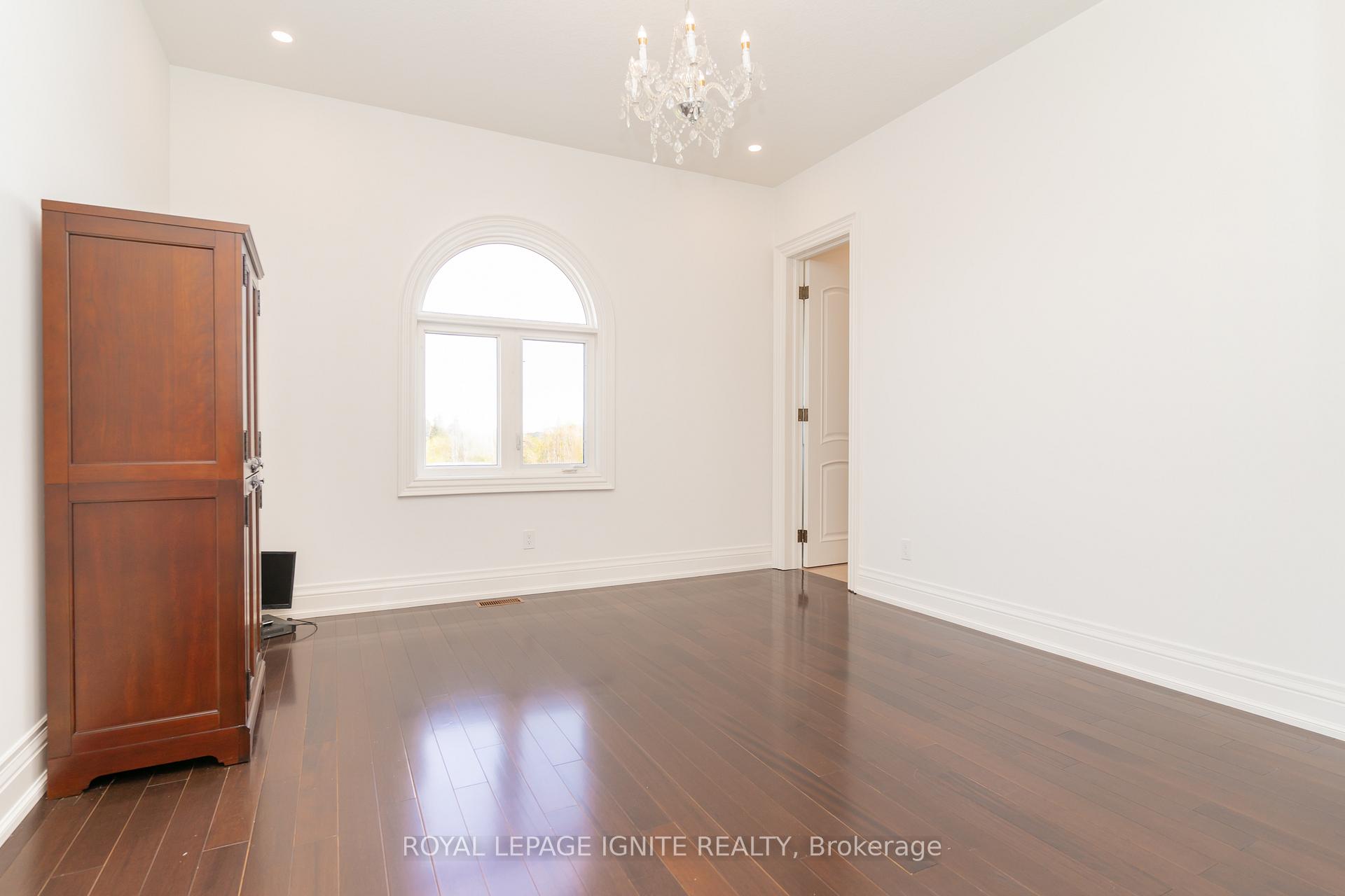 Photo 33 of 10 Everglade Drive, Brampton, Toronto Gore Rural Estate — HOMEH