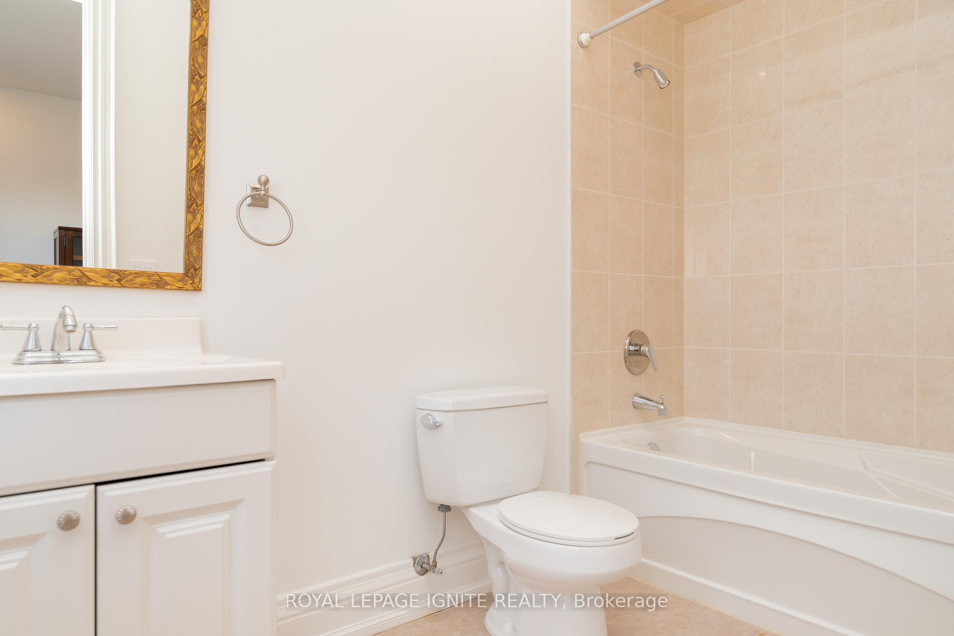 Photo 35 of 10 Everglade Drive, Brampton, Toronto Gore Rural Estate — HOMEH