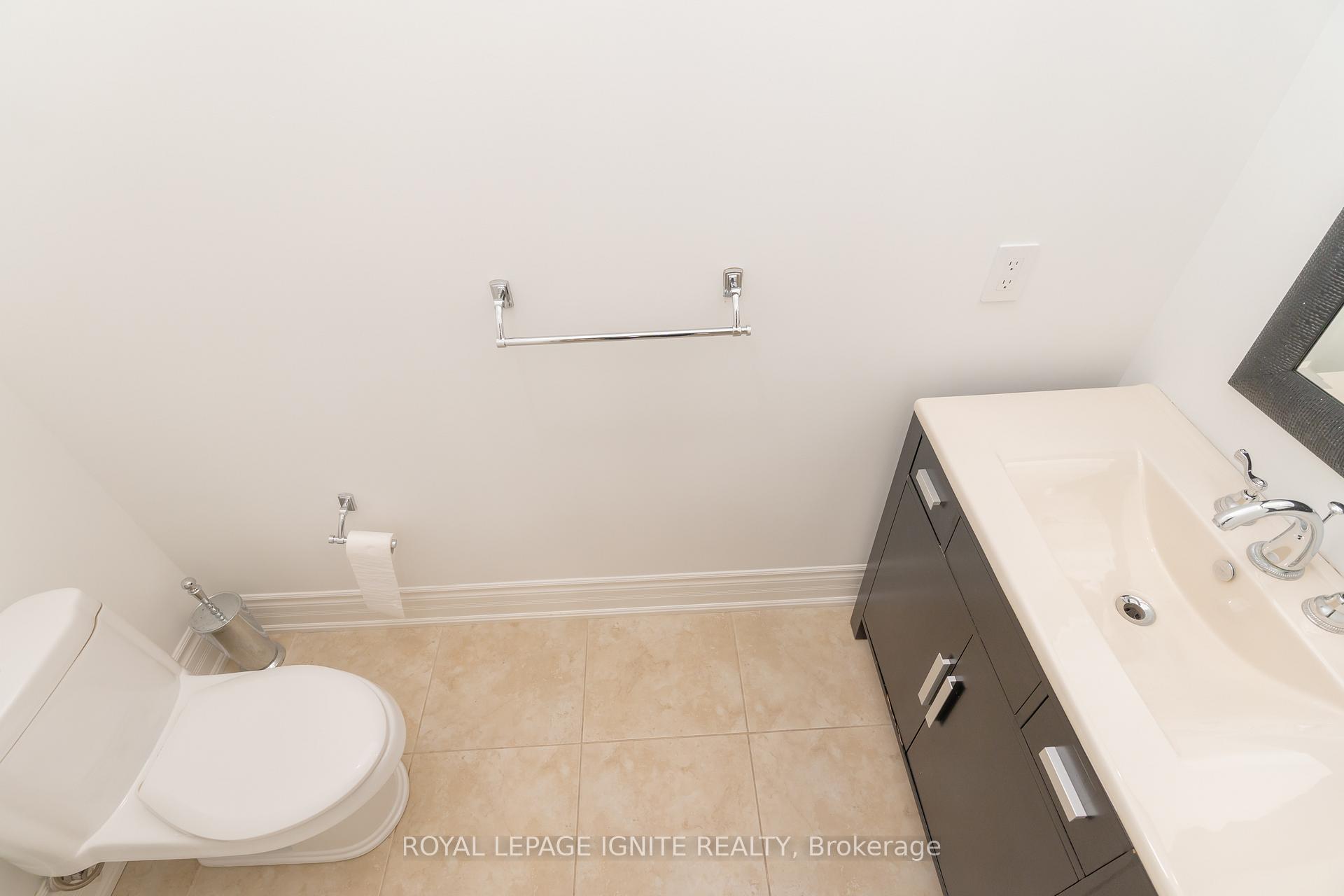 Photo 44 of 10 Everglade Drive, Brampton, Toronto Gore Rural Estate — HOMEH