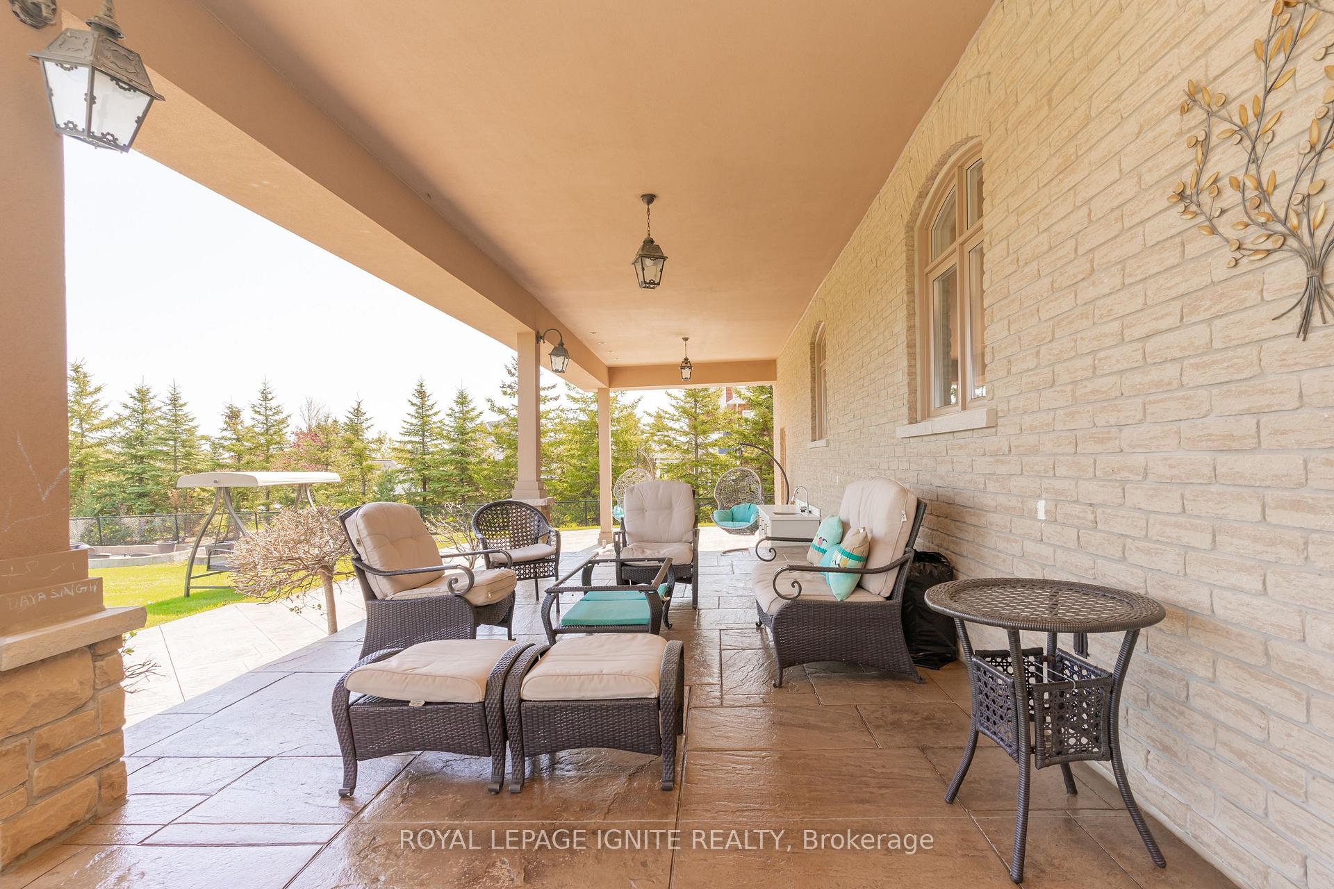 Photo 46 of 10 Everglade Drive, Brampton, Toronto Gore Rural Estate — HOMEH