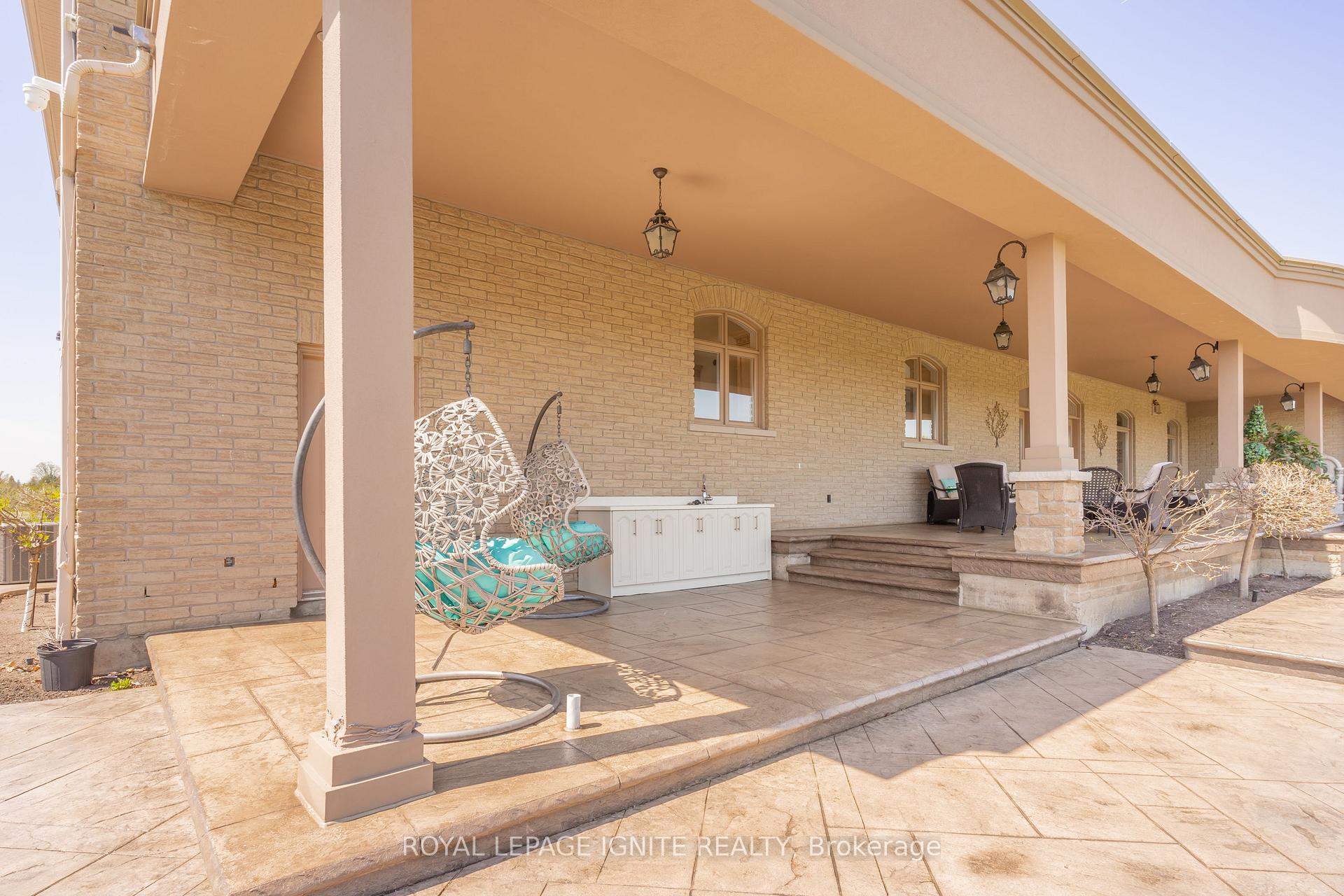 Photo 47 of 10 Everglade Drive, Brampton, Toronto Gore Rural Estate — HOMEH
