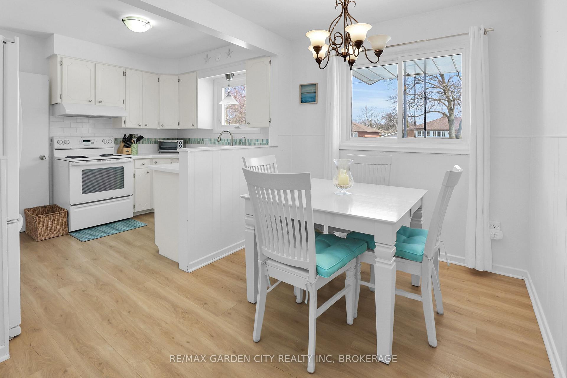Photo 6 of 41 Howard Avenue, St. Catharines, Lakeport — HOMEH