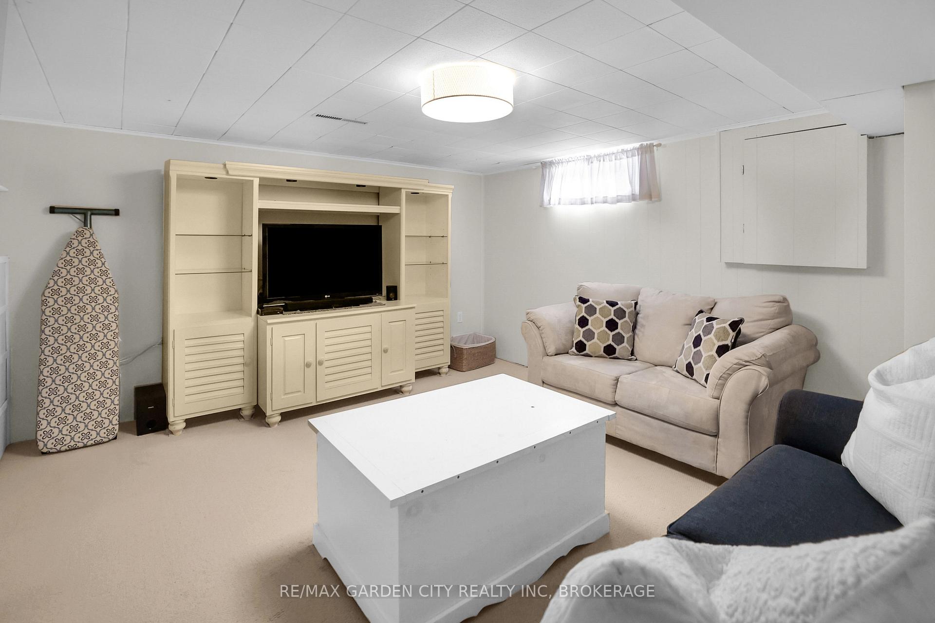 Photo 26 of 41 Howard Avenue, St. Catharines, Lakeport — HOMEH