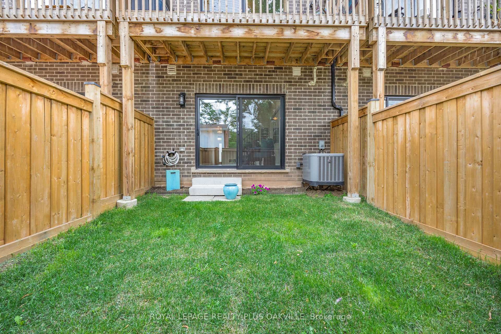 Photo 13 of Unit 18, 270 Melvin Avenue, Hamilton, McQuesten — HOMEH