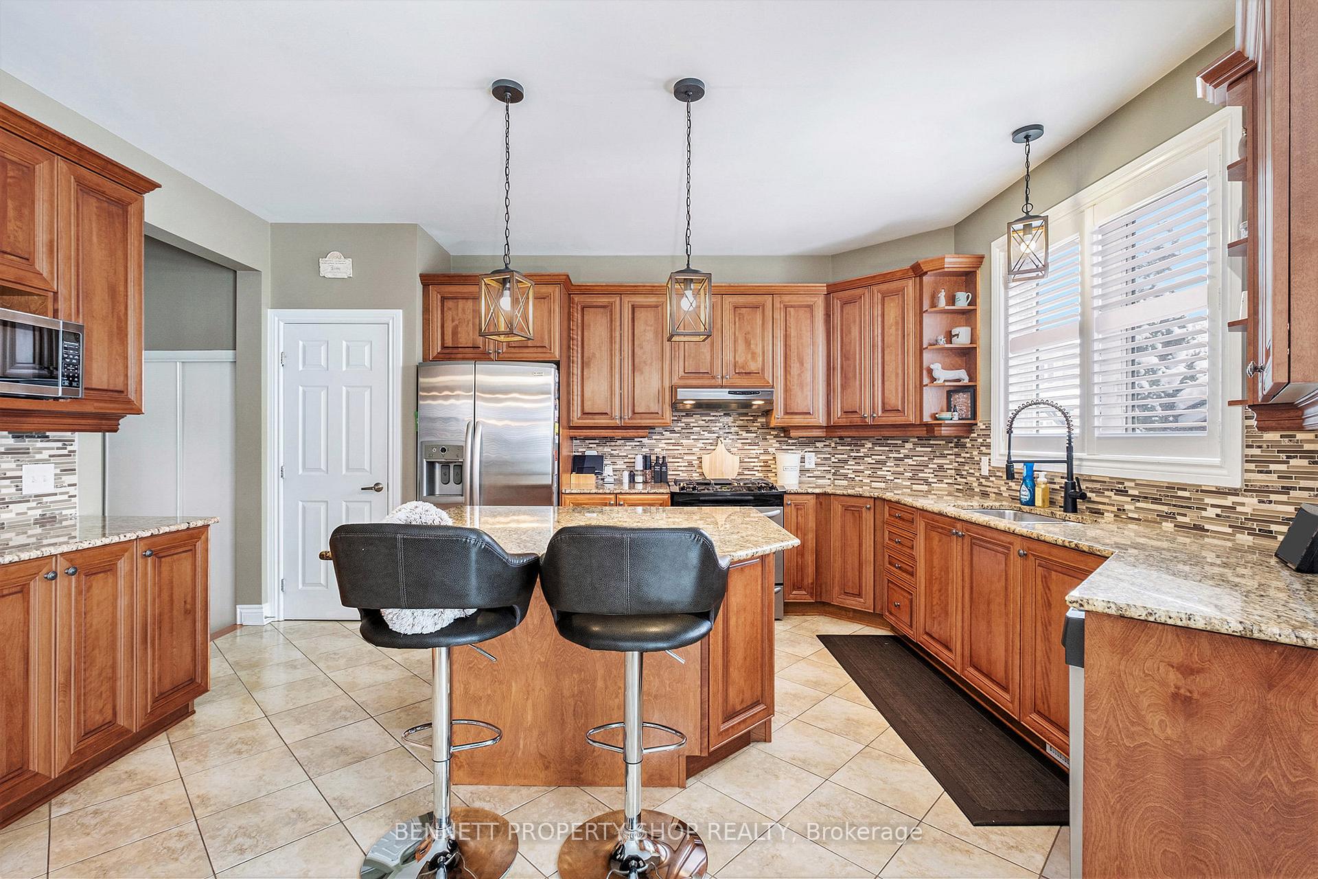 Photo 5 of 173 Sonesta Circle N, Ottawa, Stittsville (North) — HOMEH