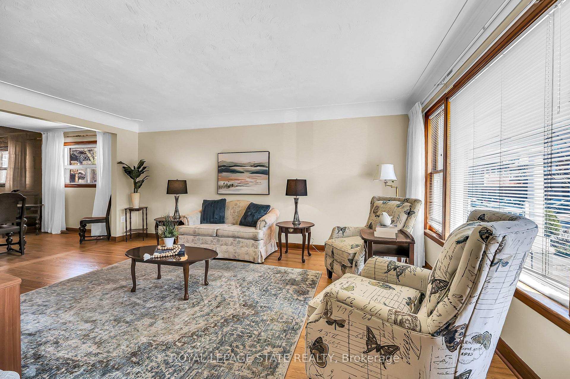 Photo 3 of 24 St Clair Avenue, Hamilton, Gibson — HOMEH