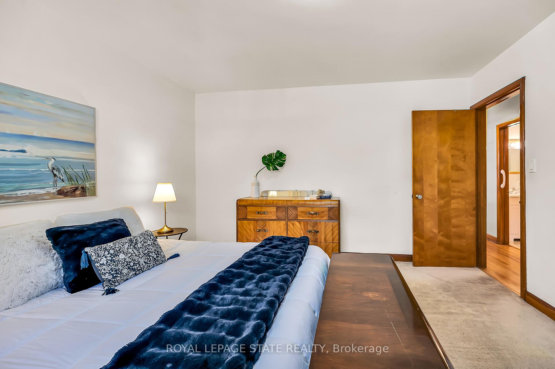 Photo 13 of 24 St Clair Avenue, Hamilton, Gibson — HOMEH