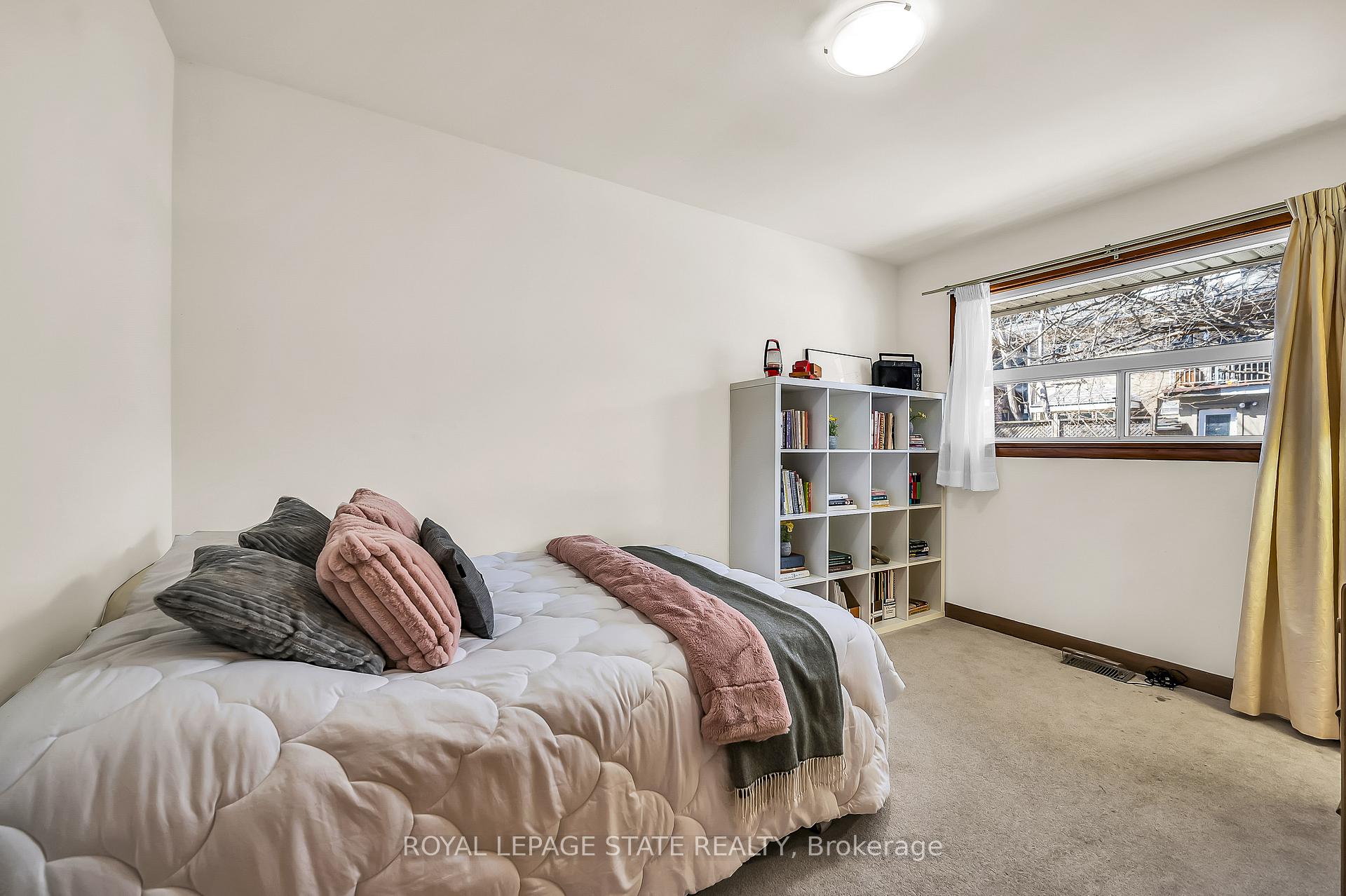 Photo 14 of 24 St Clair Avenue, Hamilton, Gibson — HOMEH