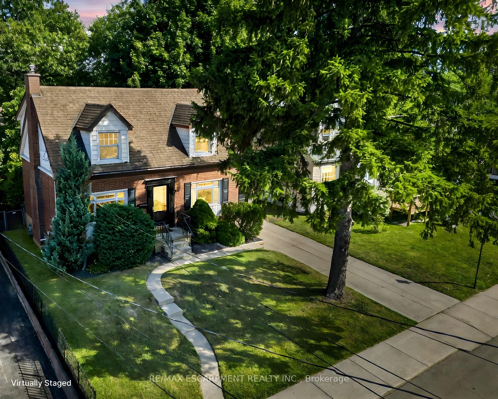 Photo 2 of 131 Rosedale Avenue, Hamilton, Rosedale — HOMEH