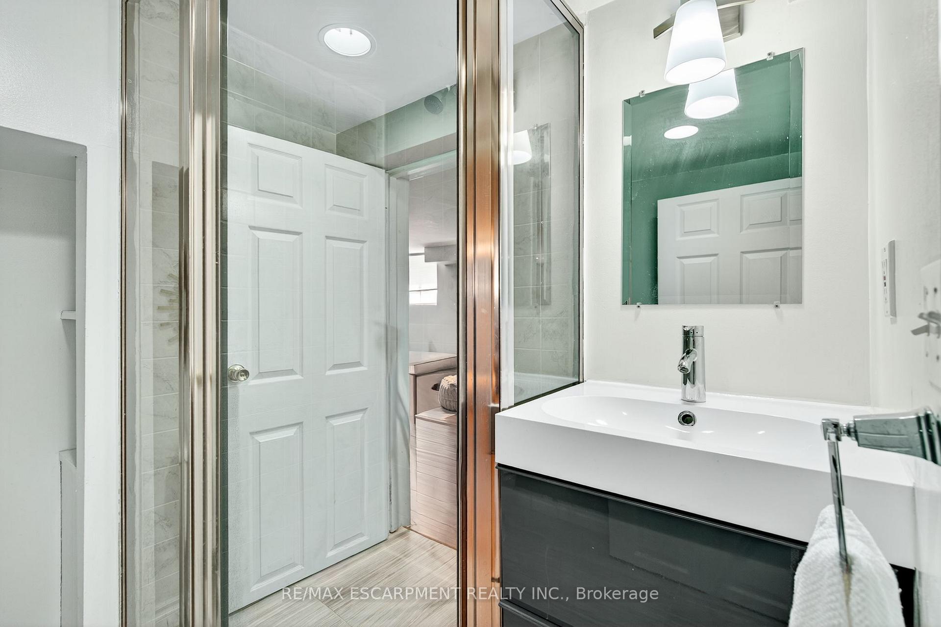 Photo 43 of 131 Rosedale Avenue, Hamilton, Rosedale — HOMEH