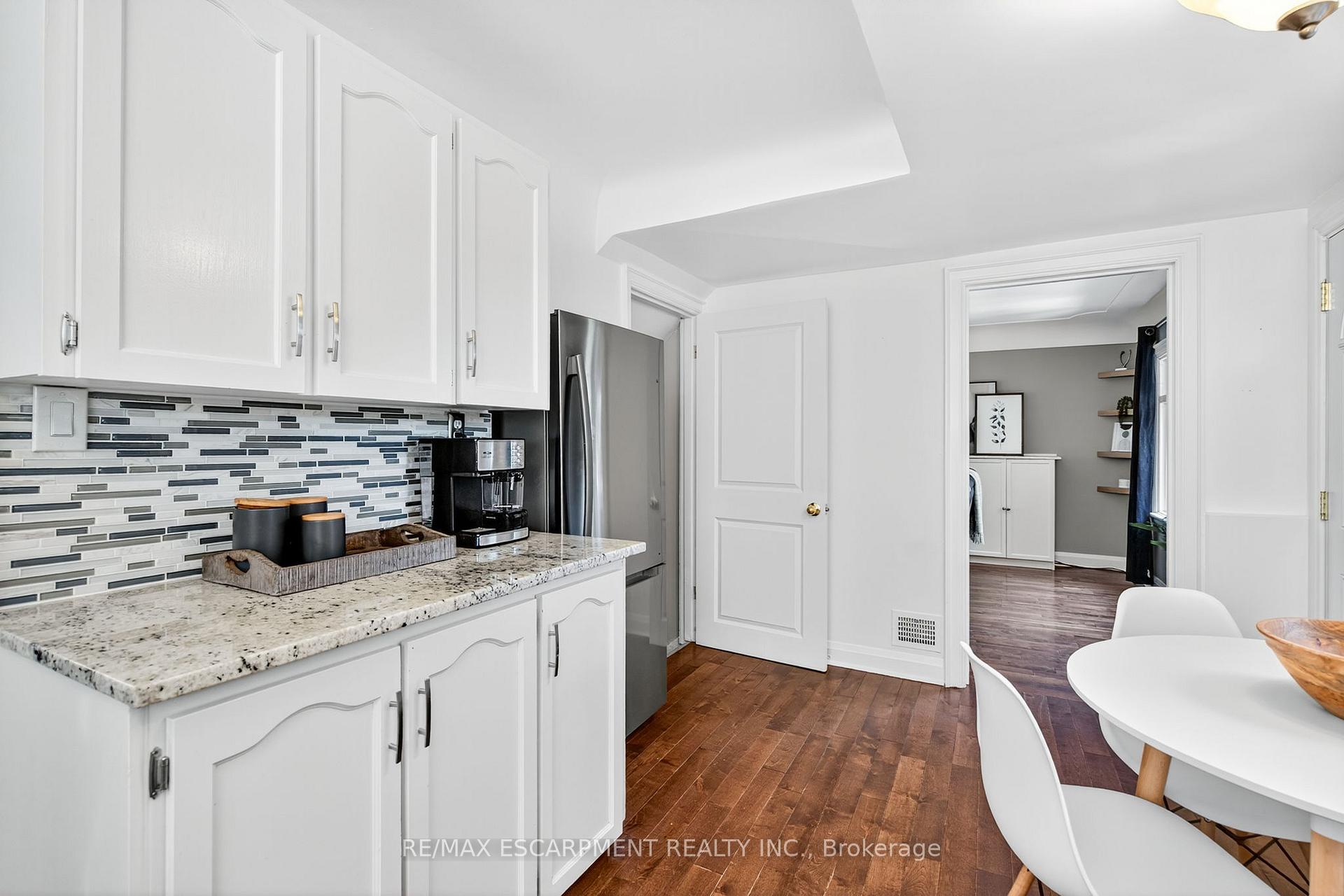 Photo 11 of 131 Rosedale Avenue, Hamilton, Rosedale — HOMEH