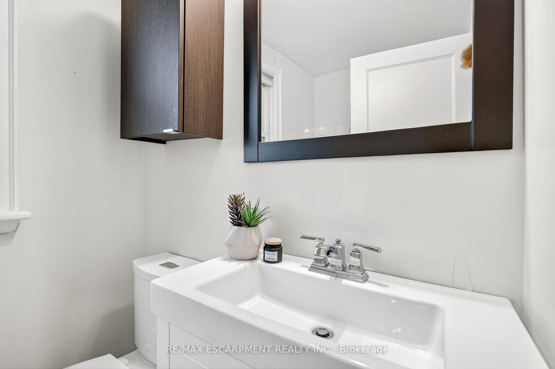 Photo 17 of 131 Rosedale Avenue, Hamilton, Rosedale — HOMEH