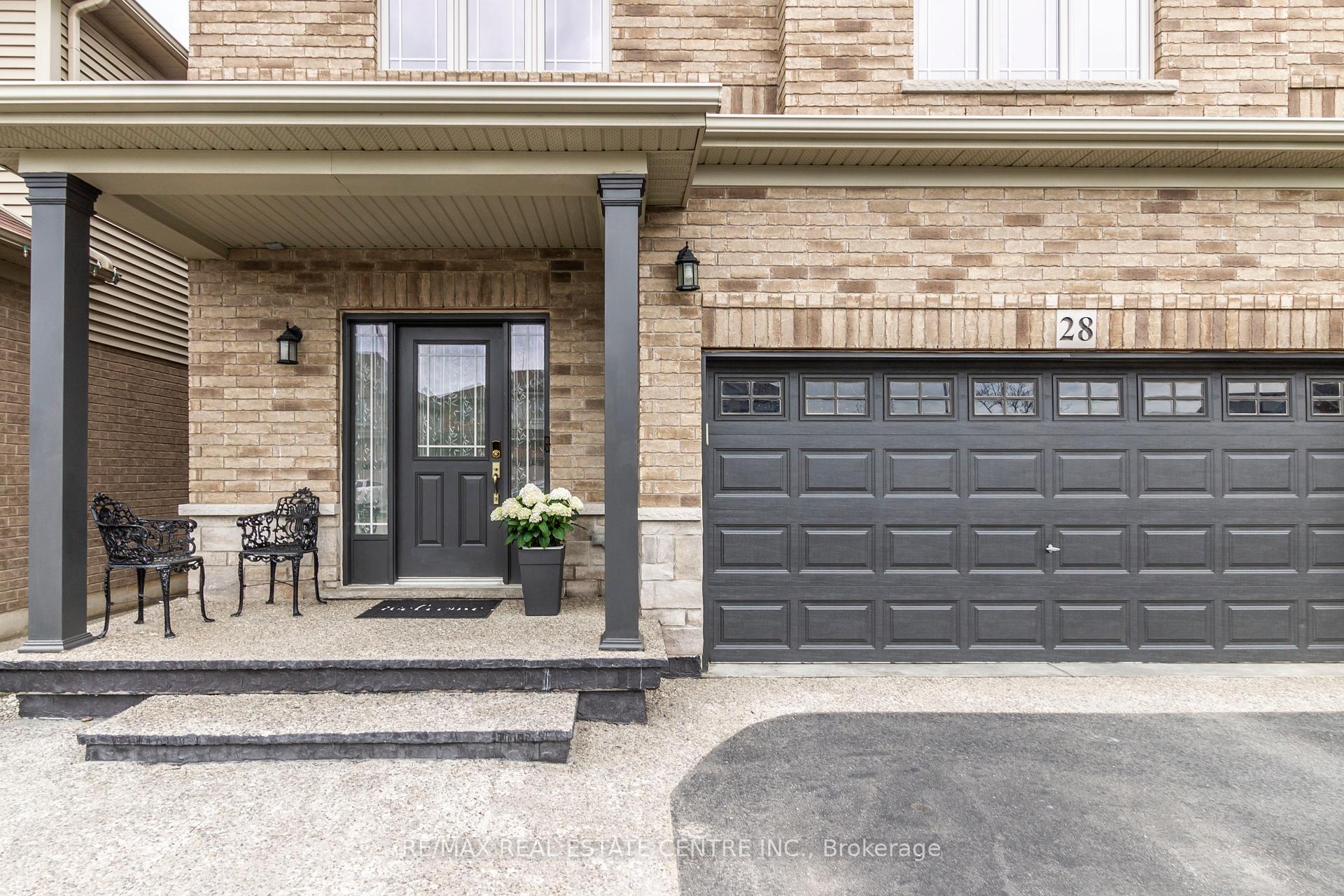 Photo 4 of 28 Chamomile Drive, Hamilton, Eleanor — HOMEH