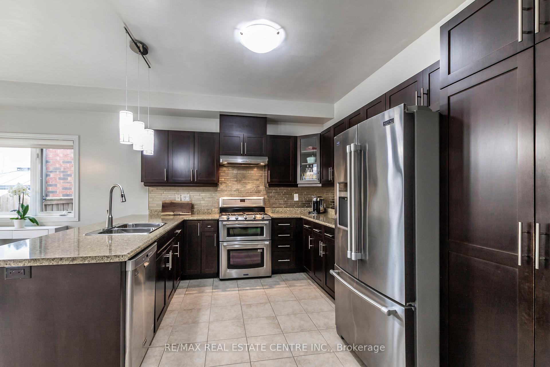 Photo 8 of 28 Chamomile Drive, Hamilton, Eleanor — HOMEH