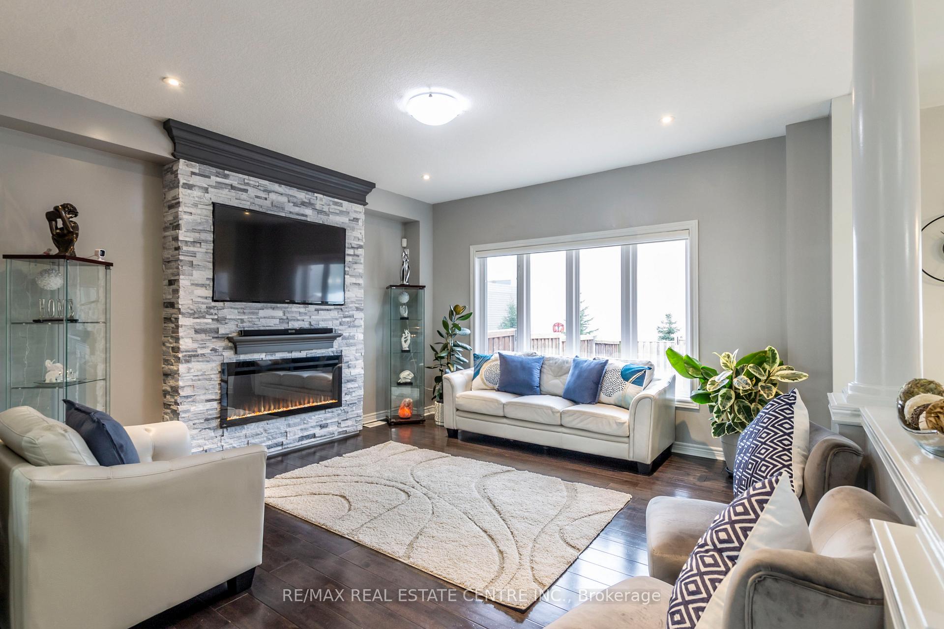 Photo 14 of 28 Chamomile Drive, Hamilton, Eleanor — HOMEH
