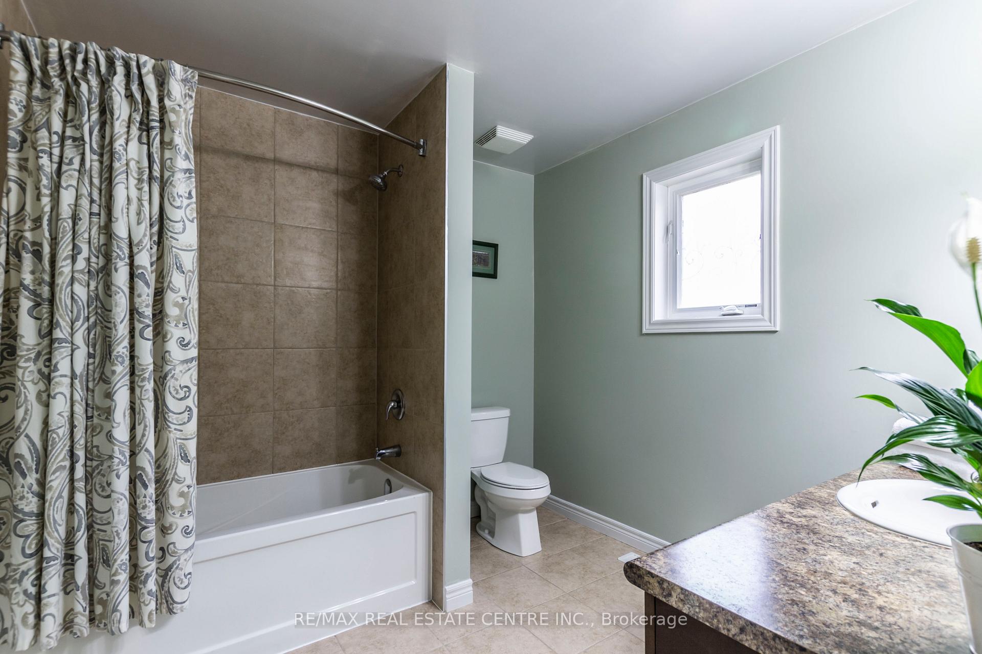 Photo 25 of 28 Chamomile Drive, Hamilton, Eleanor — HOMEH