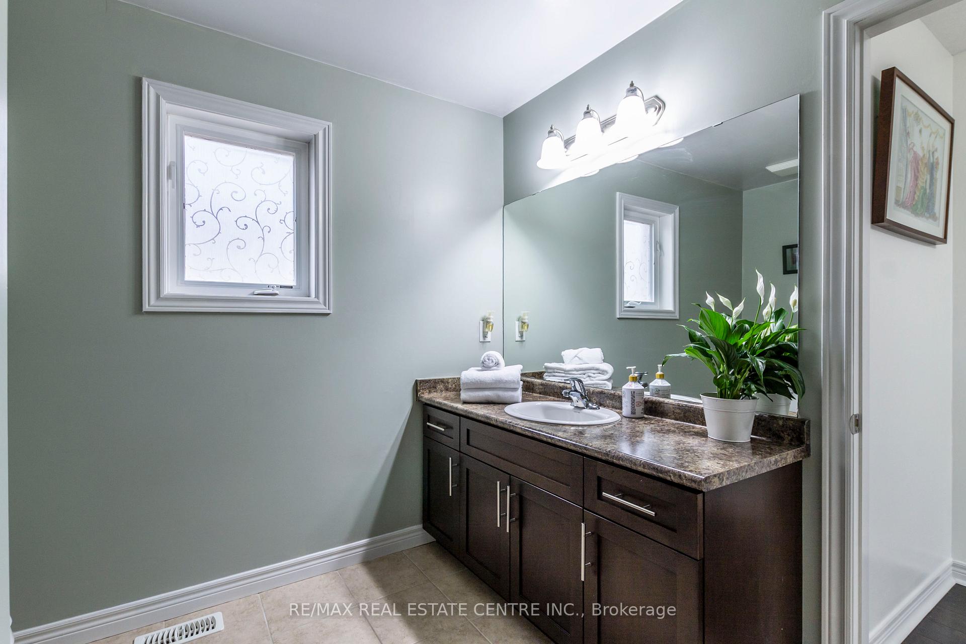 Photo 26 of 28 Chamomile Drive, Hamilton, Eleanor — HOMEH