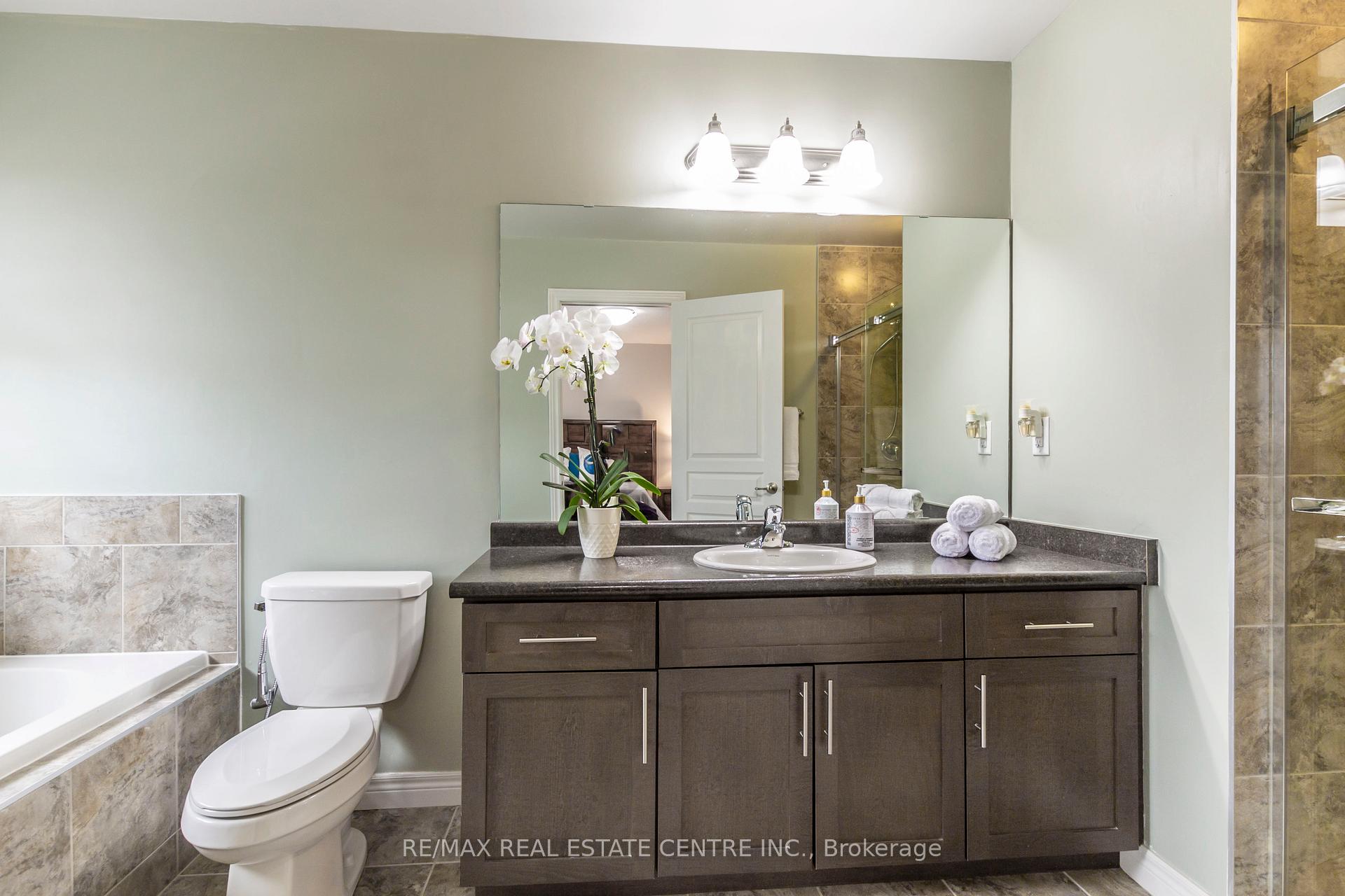 Photo 32 of 28 Chamomile Drive, Hamilton, Eleanor — HOMEH