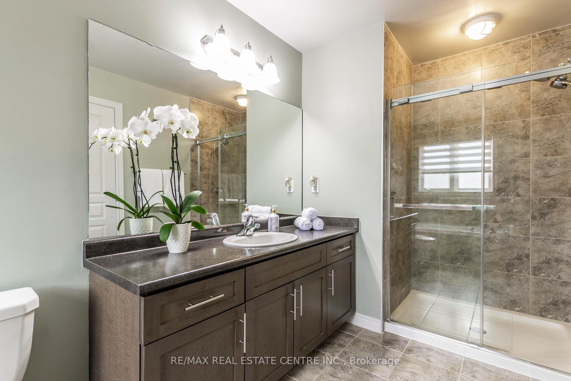 Photo 34 of 28 Chamomile Drive, Hamilton, Eleanor — HOMEH