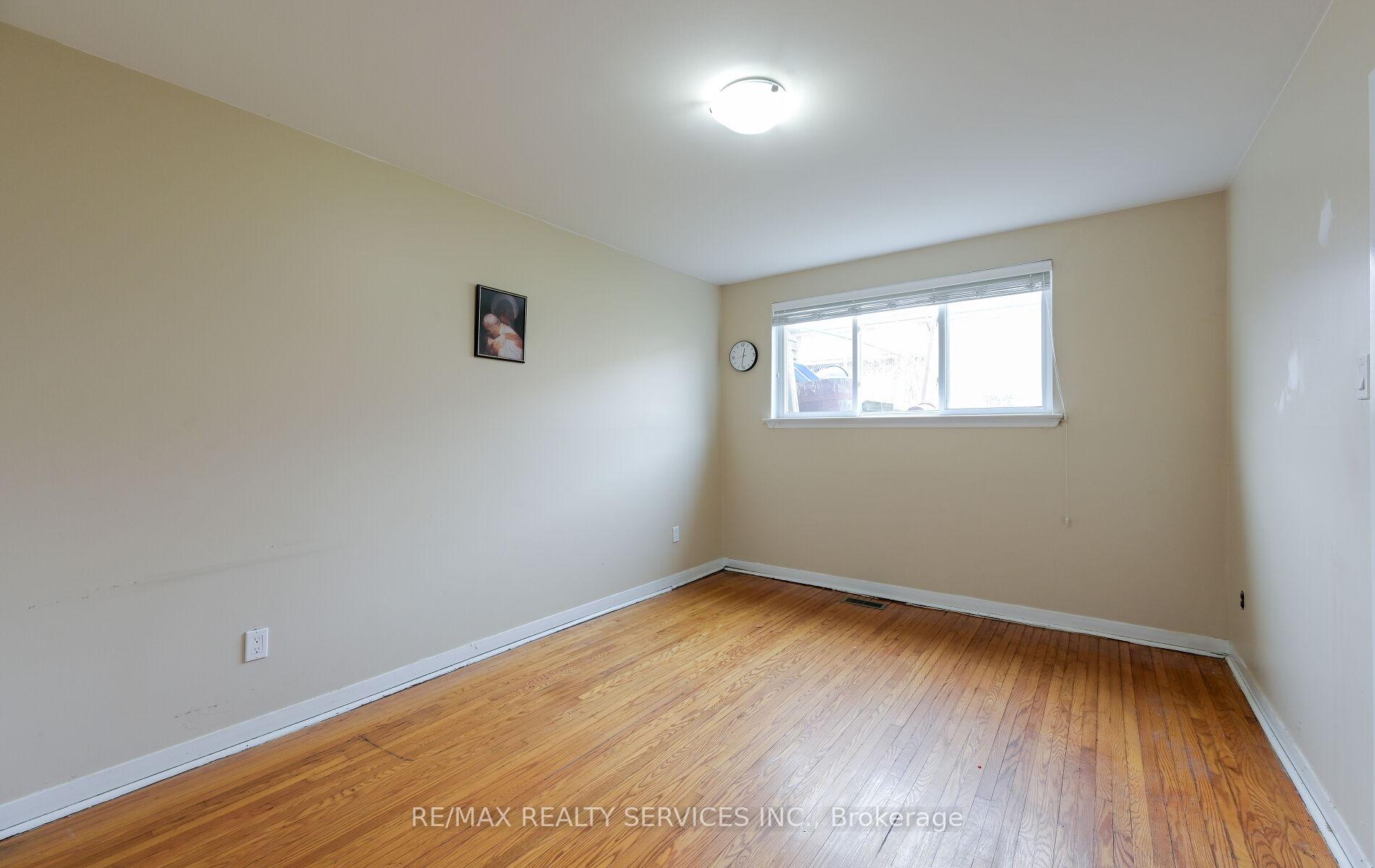 Photo 16 of 140 Clarence Street, Brampton, Brampton East — HOMEH