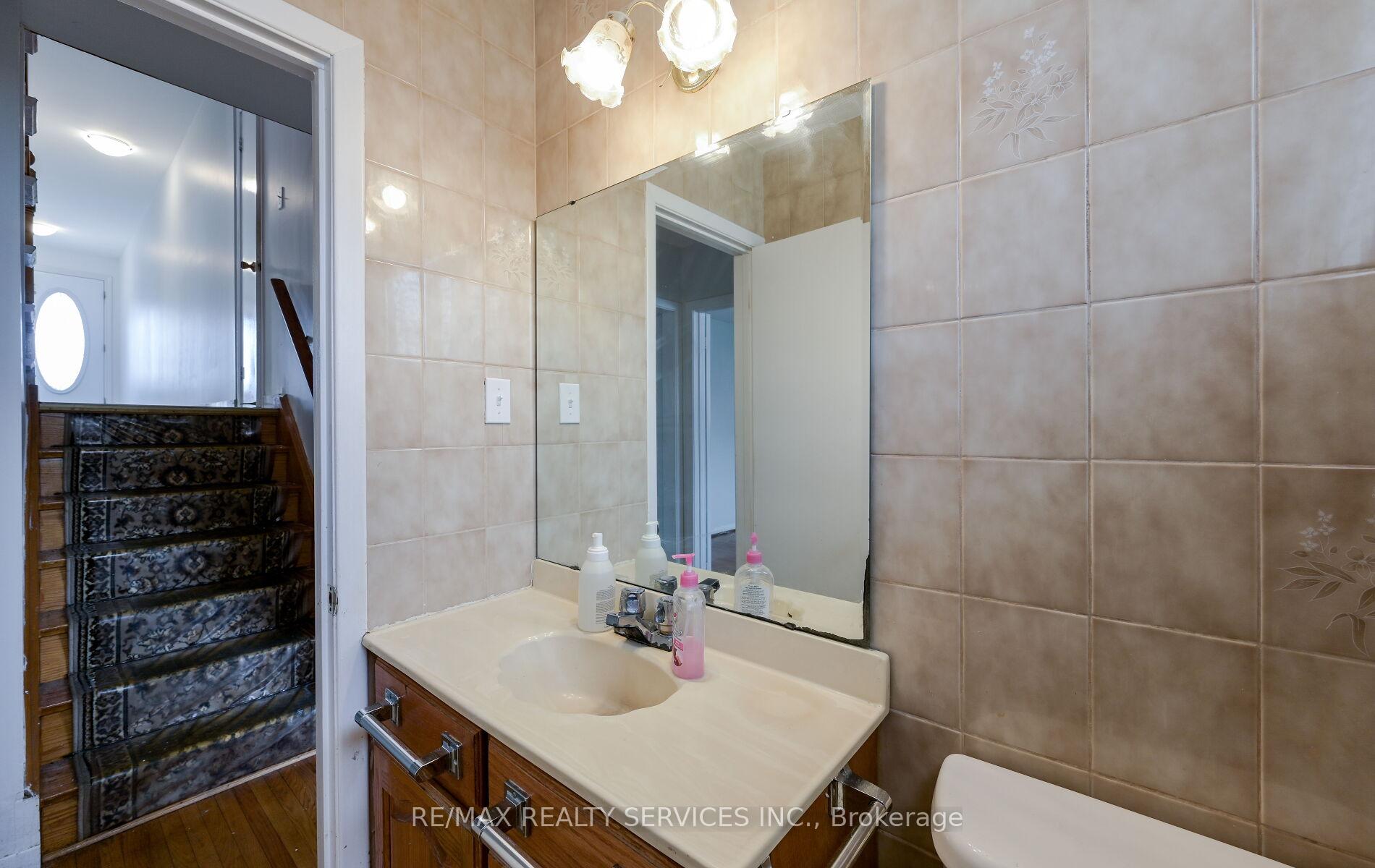 Photo 31 of 140 Clarence Street, Brampton, Brampton East — HOMEH