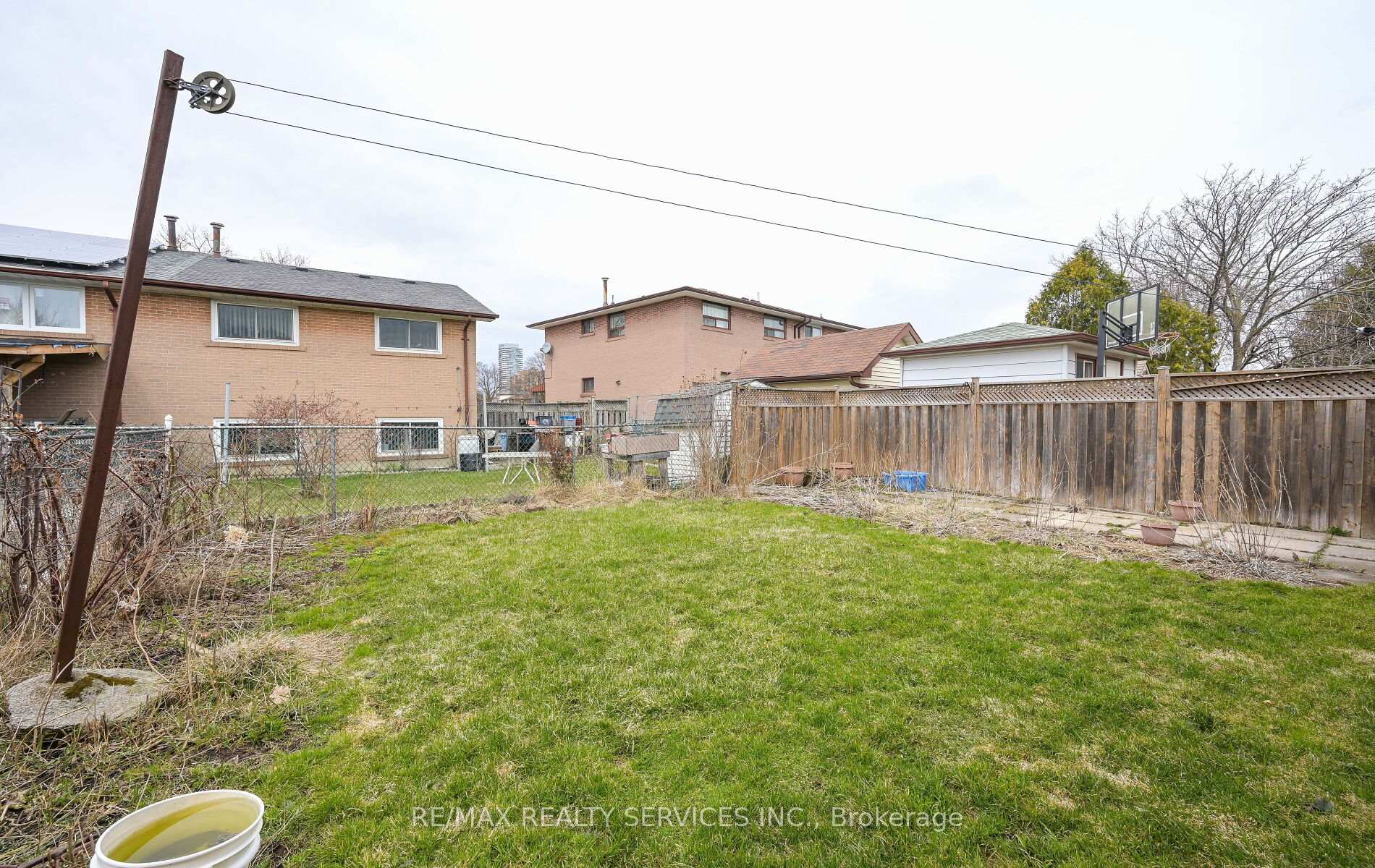 Photo 24 of 140 Clarence Street, Brampton, Brampton East — HOMEH
