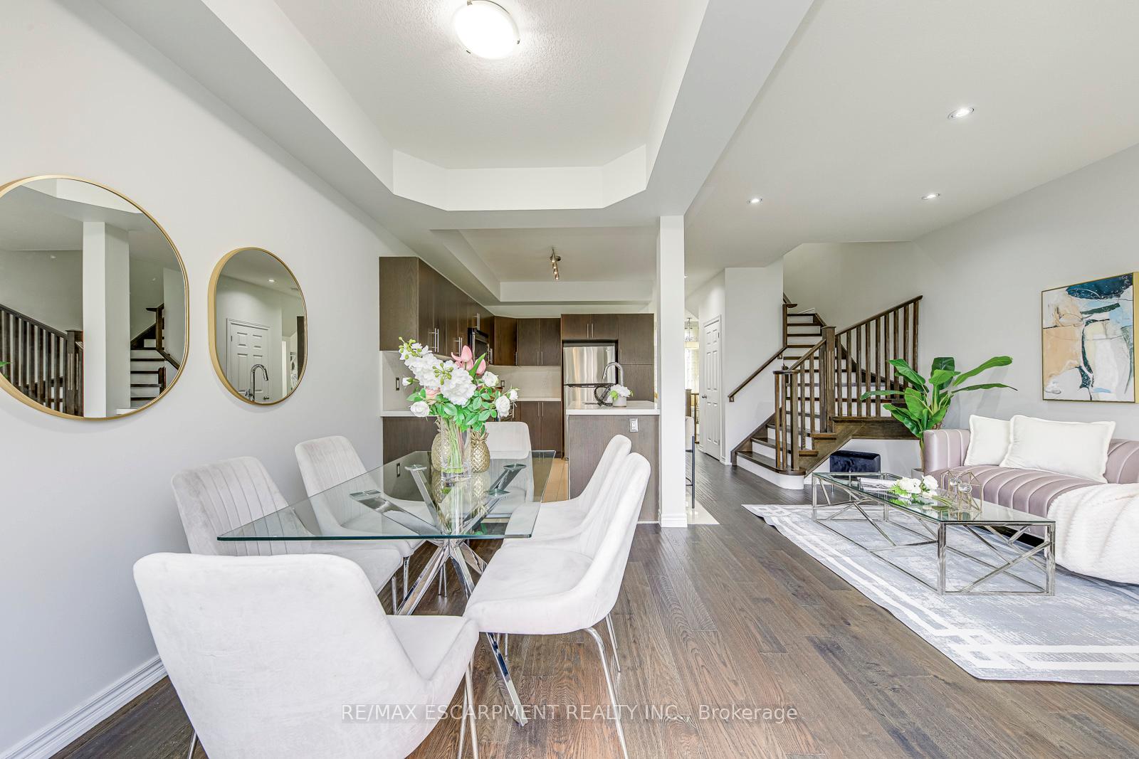 Photo 17 of 25 Bellini Lane, Hamilton, Carpenter — HOMEH