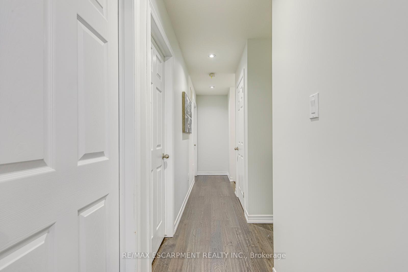 Photo 25 of 25 Bellini Lane, Hamilton, Carpenter — HOMEH