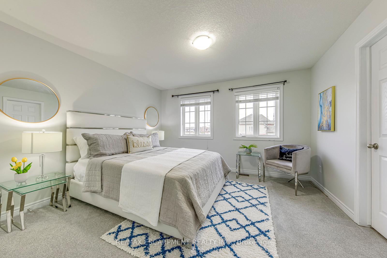 Photo 26 of 25 Bellini Lane, Hamilton, Carpenter — HOMEH