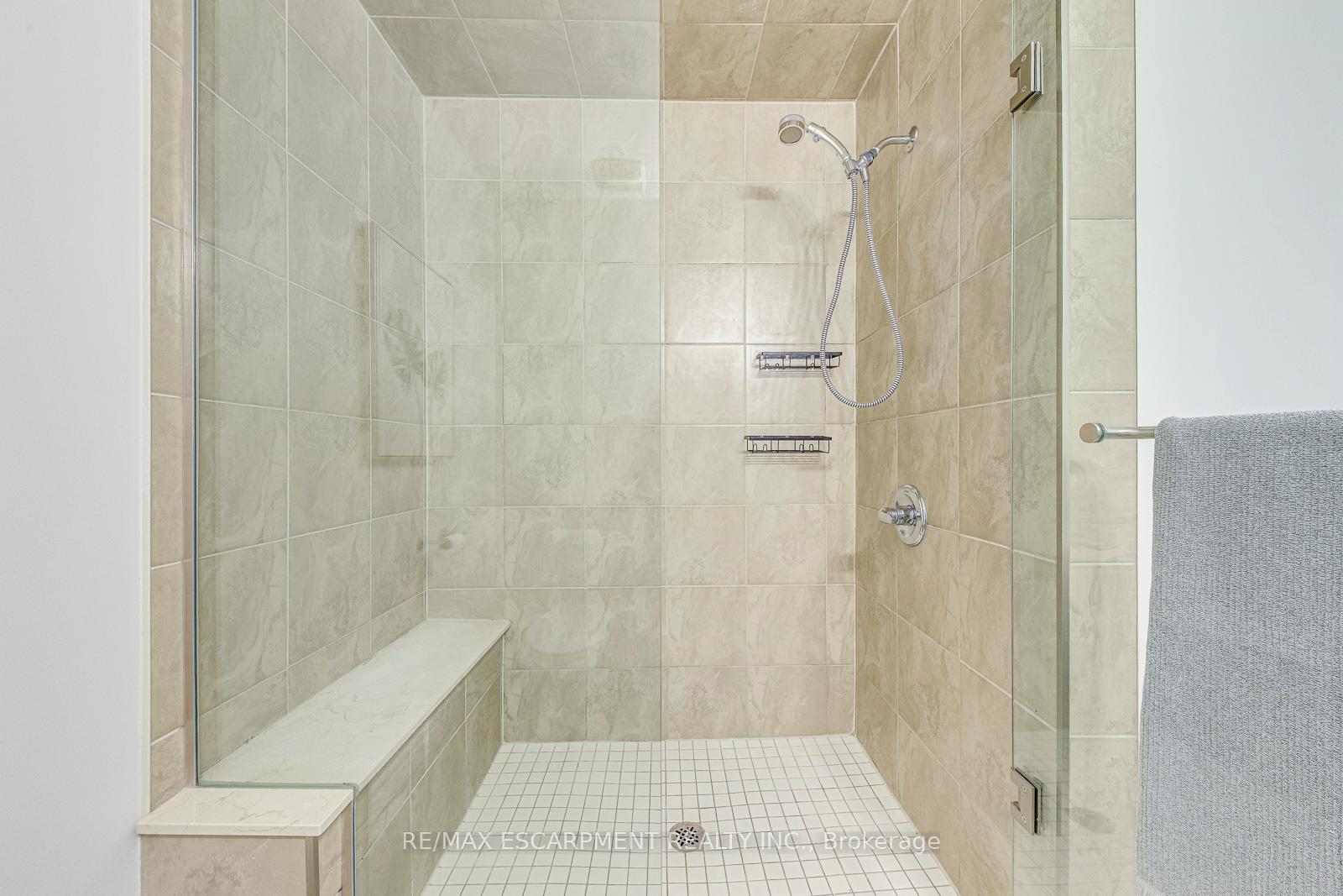 Photo 30 of 25 Bellini Lane, Hamilton, Carpenter — HOMEH