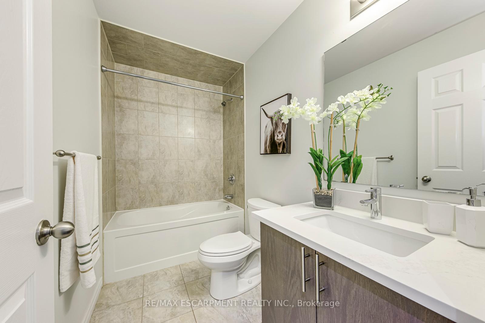 Photo 36 of 25 Bellini Lane, Hamilton, Carpenter — HOMEH