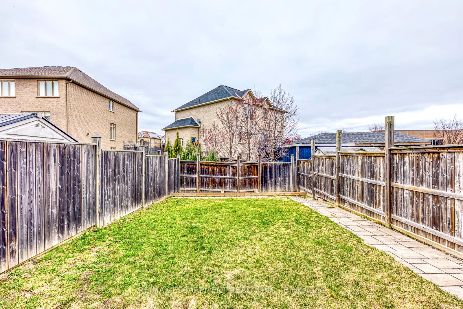 Photo 40 of 25 Bellini Lane, Hamilton, Carpenter — HOMEH