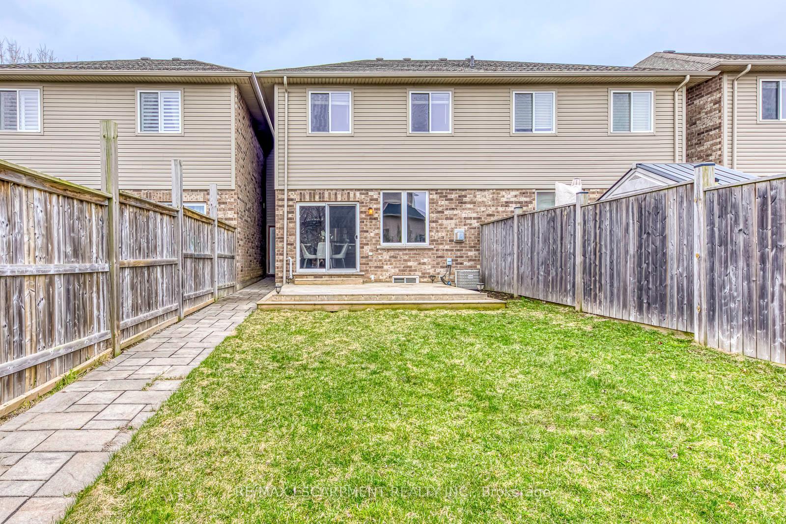 Photo 41 of 25 Bellini Lane, Hamilton, Carpenter — HOMEH