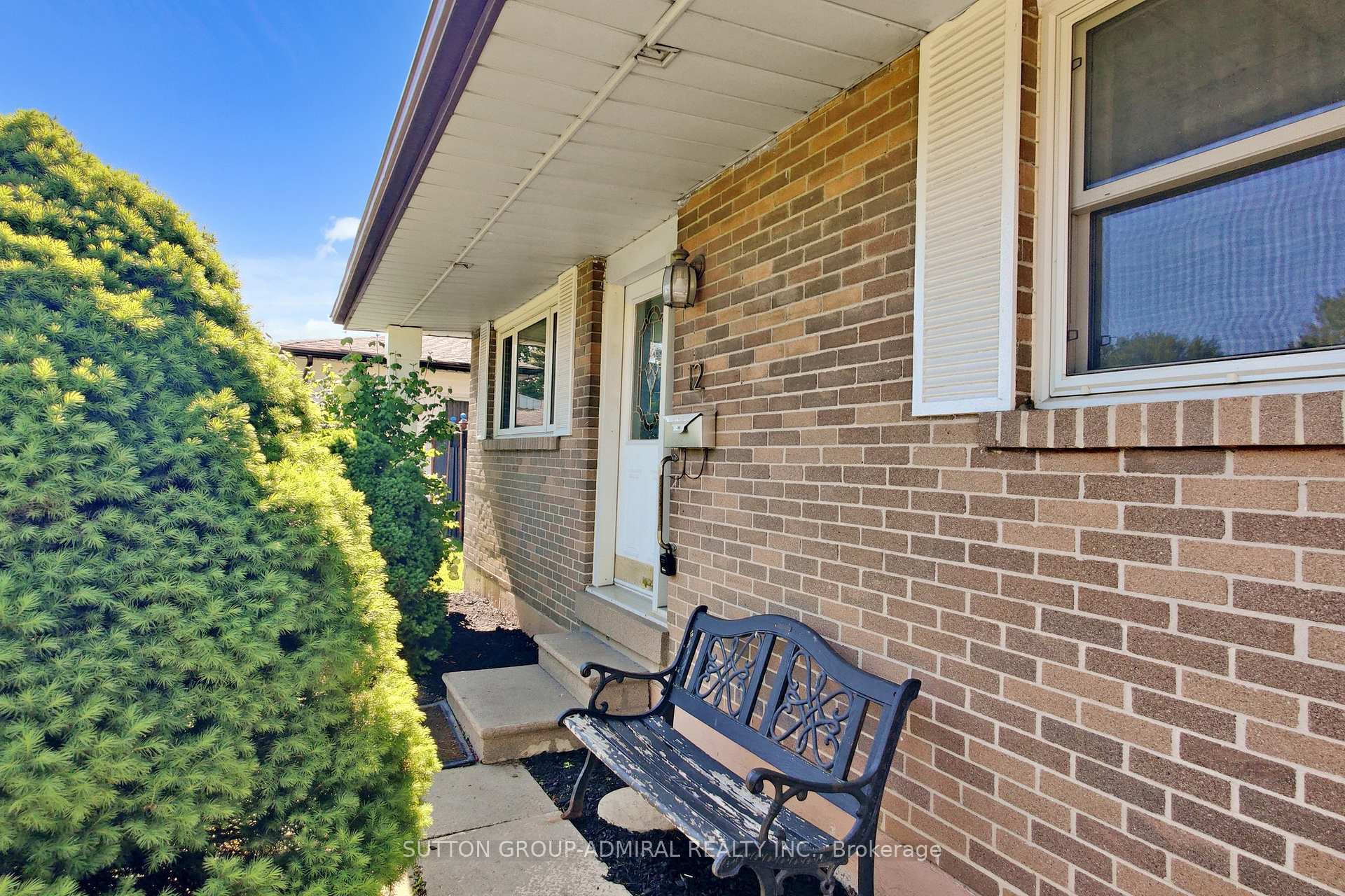 Photo 25 of 12 Flavian Crescent, Brampton, Southgate — HOMEH
