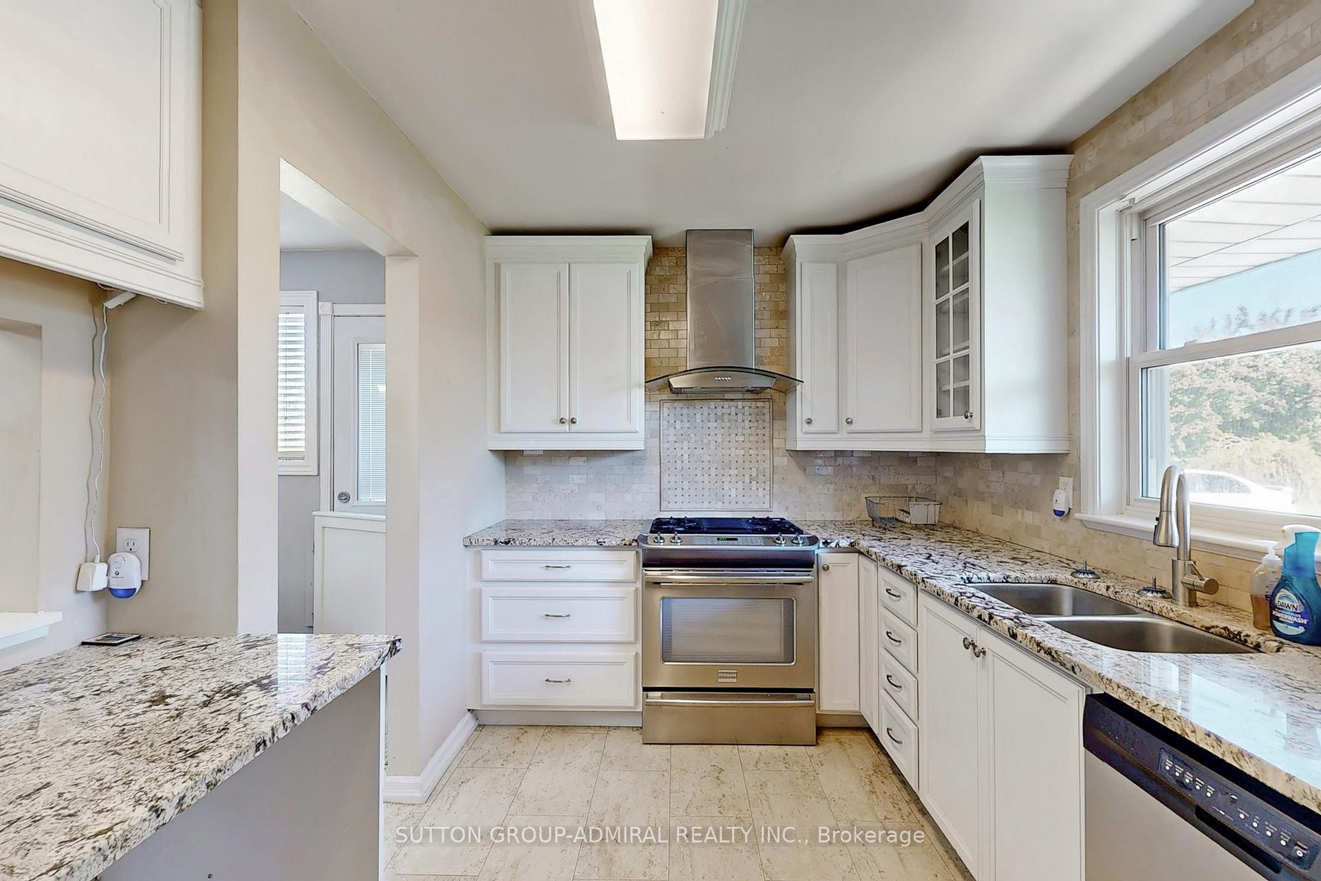 Photo 15 of 12 Flavian Crescent, Brampton, Southgate — HOMEH