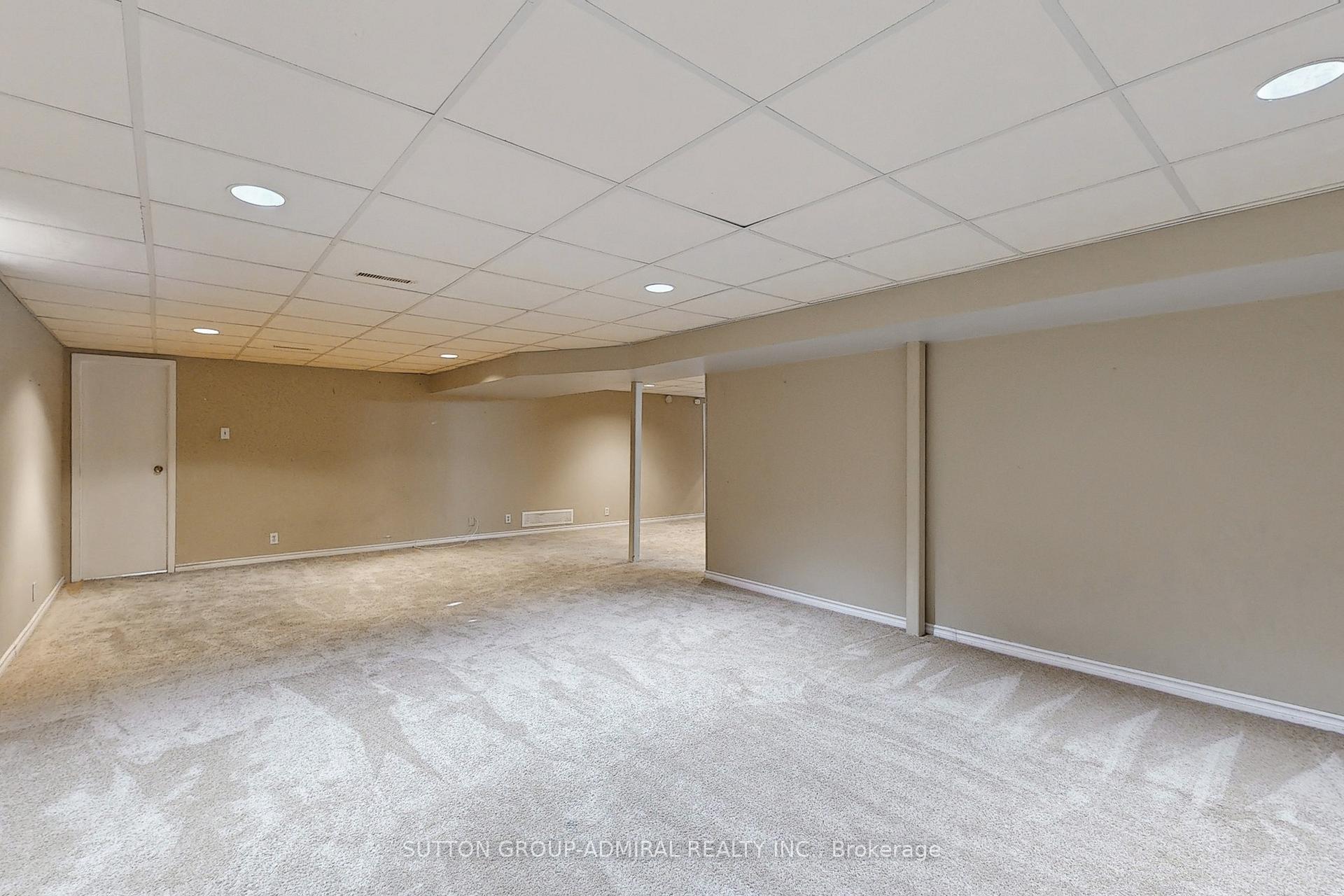 Photo 33 of 12 Flavian Crescent, Brampton, Southgate — HOMEH