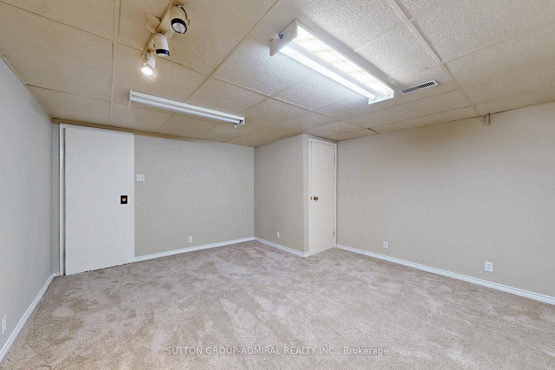 Photo 26 of 12 Flavian Crescent, Brampton, Southgate — HOMEH