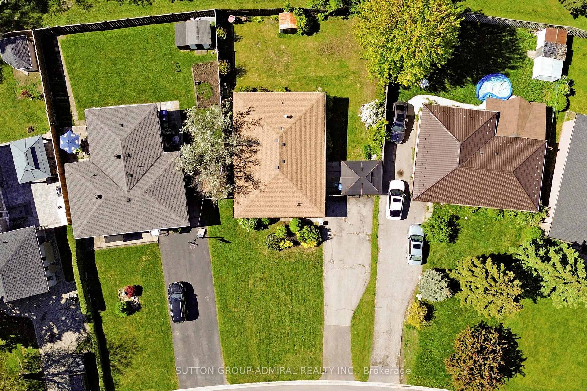 Photo 32 of 12 Flavian Crescent, Brampton, Southgate — HOMEH