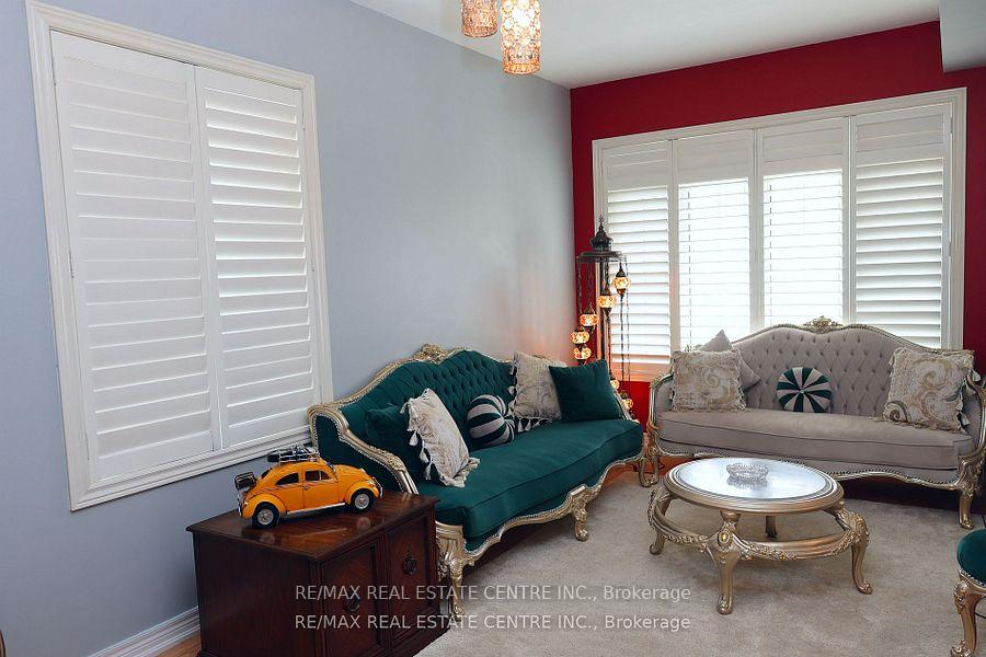 Photo 2 of 120 Bellchase Trail, Brampton, Bram East — HOMEH