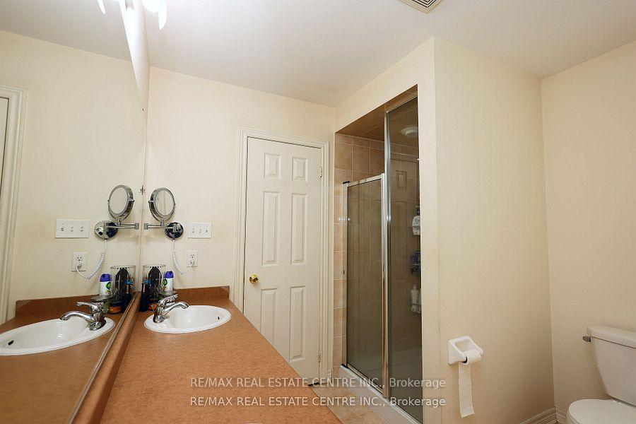 Photo 19 of 120 Bellchase Trail, Brampton, Bram East — HOMEH