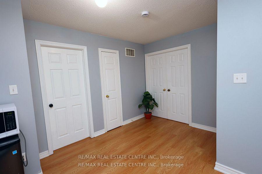 Photo 32 of 120 Bellchase Trail, Brampton, Bram East — HOMEH