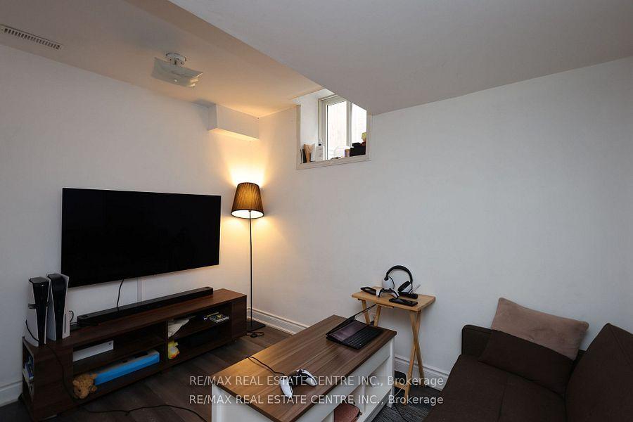 Photo 29 of 120 Bellchase Trail, Brampton, Bram East — HOMEH