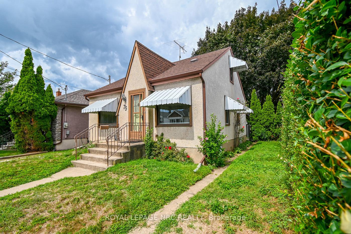 Photo 3 of 75 Vale Avenue, St. Catharines, Downtown — HOMEH