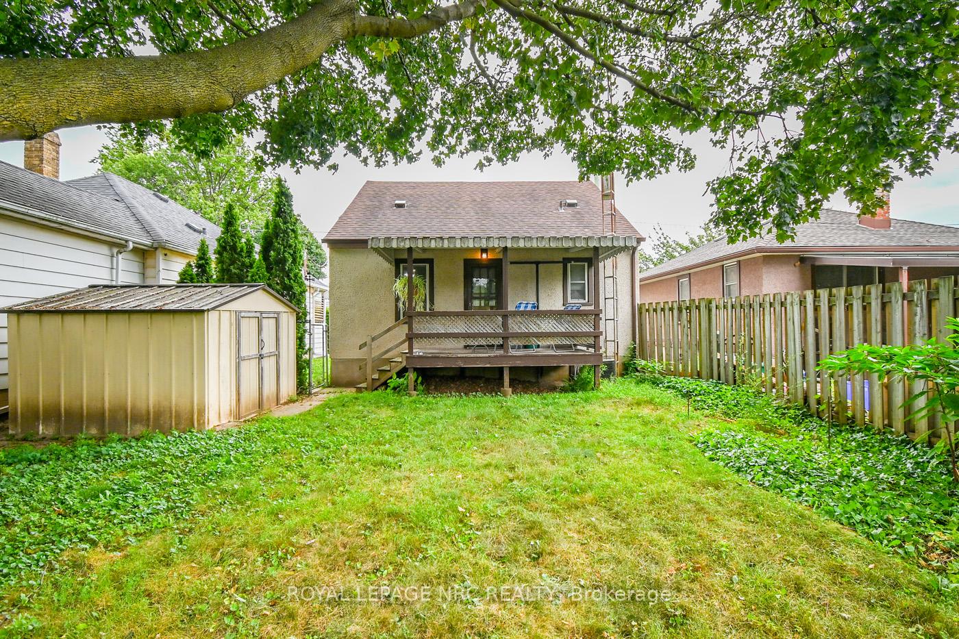Photo 12 of 75 Vale Avenue, St. Catharines, Downtown — HOMEH