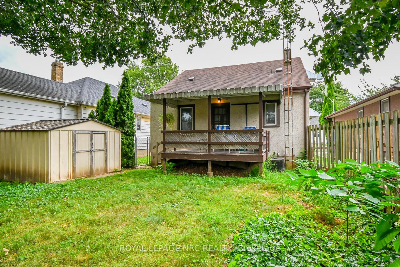 Photo 13 of 75 Vale Avenue, St. Catharines, Downtown — HOMEH
