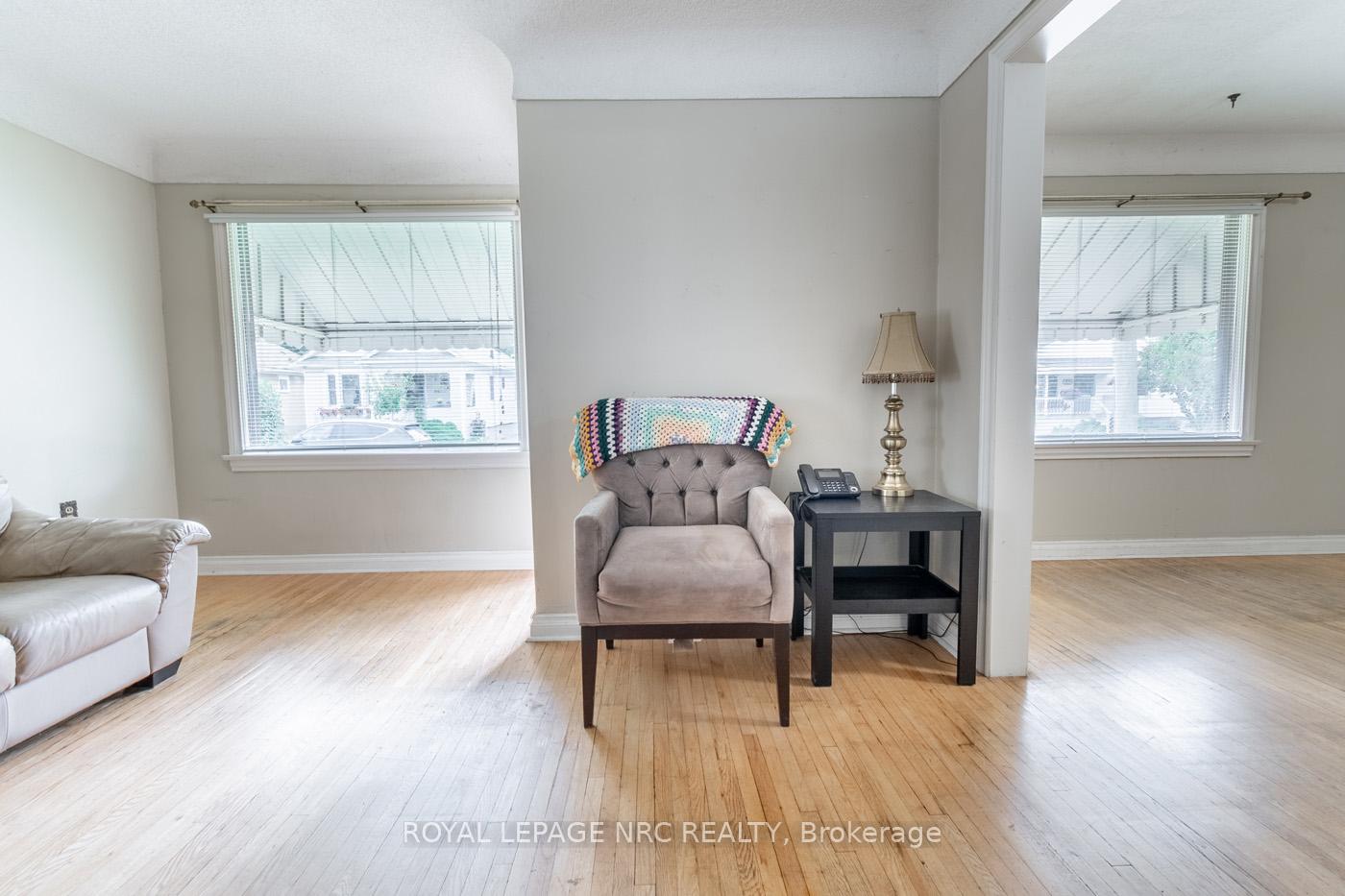 Photo 18 of 75 Vale Avenue, St. Catharines, Downtown — HOMEH