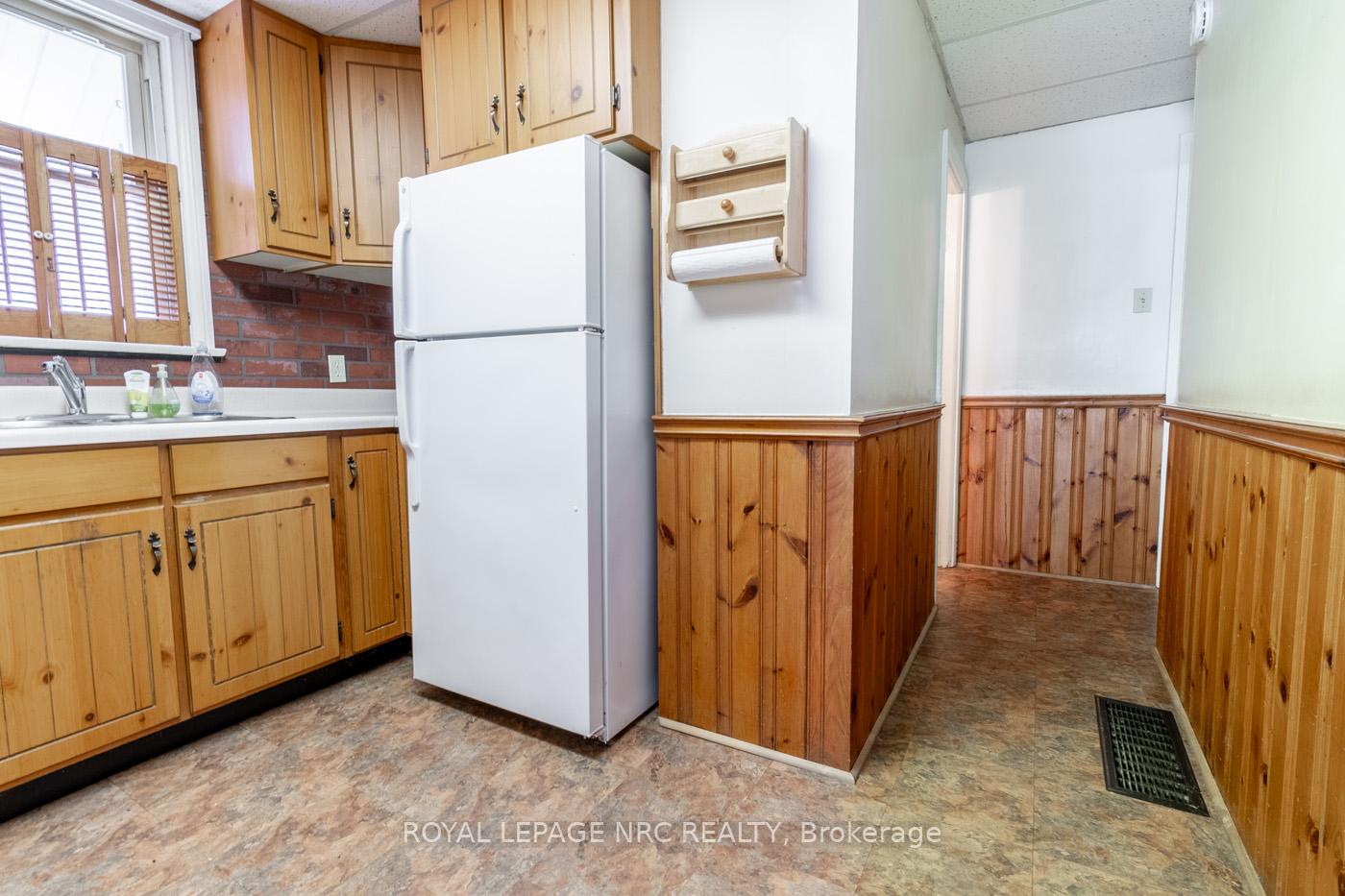 Photo 25 of 75 Vale Avenue, St. Catharines, Downtown — HOMEH