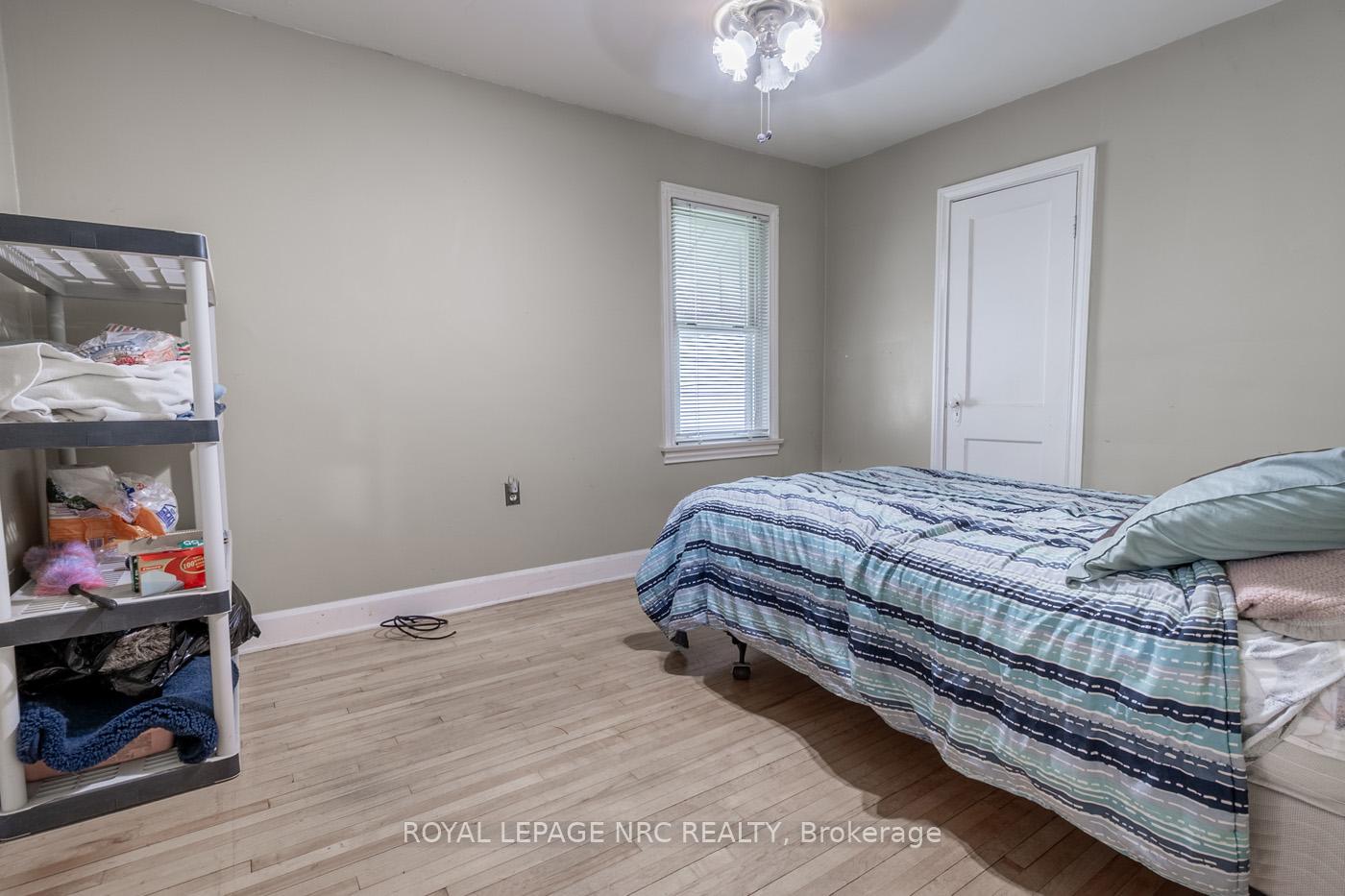 Photo 28 of 75 Vale Avenue, St. Catharines, Downtown — HOMEH